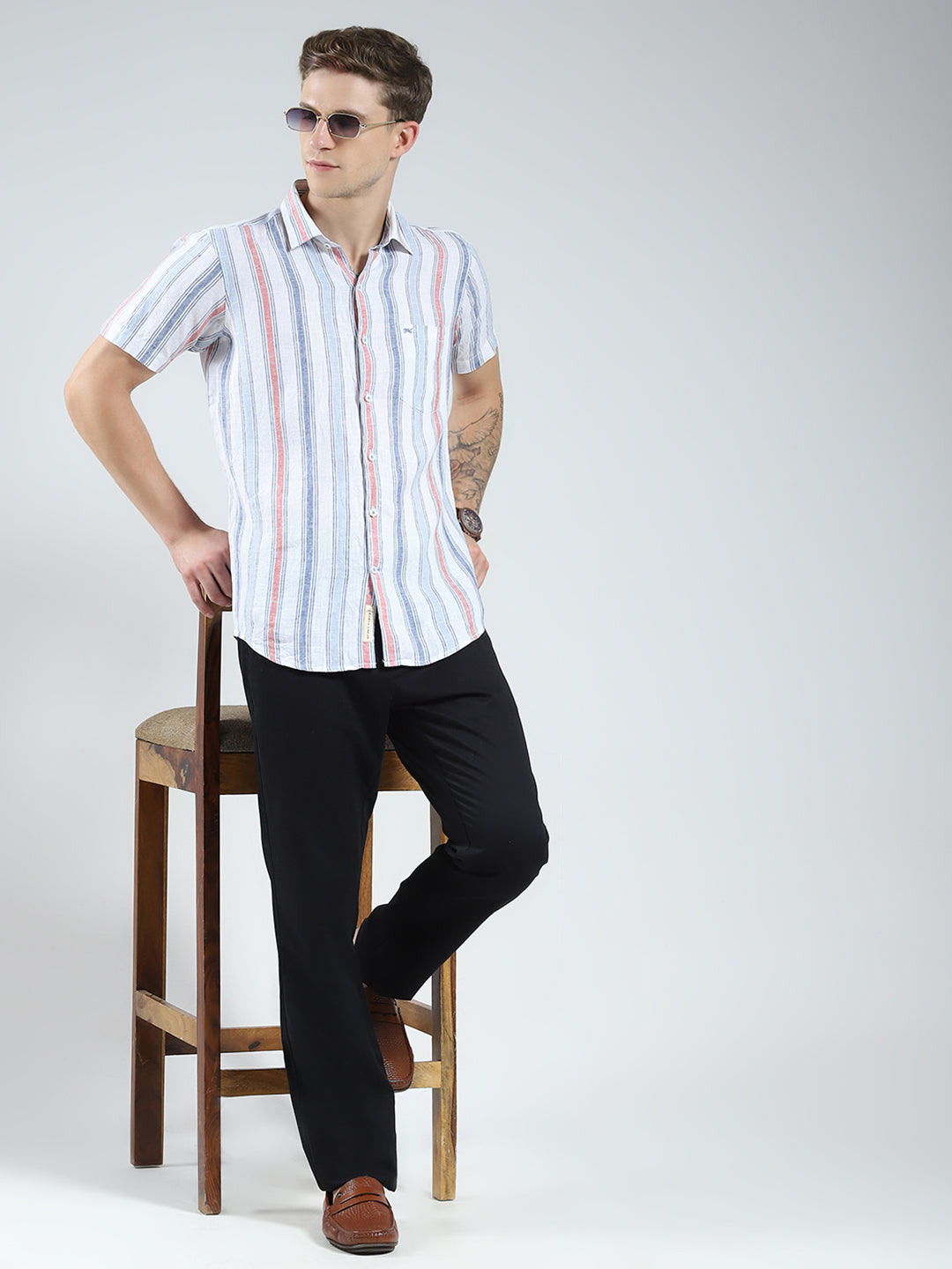 Men Blue Stripe Collar Half Sleeve Shirt