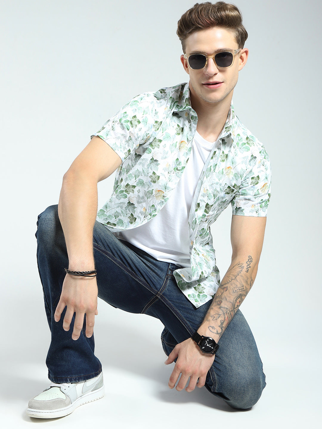 Men Green Printed Collar Half Sleeve Shirt