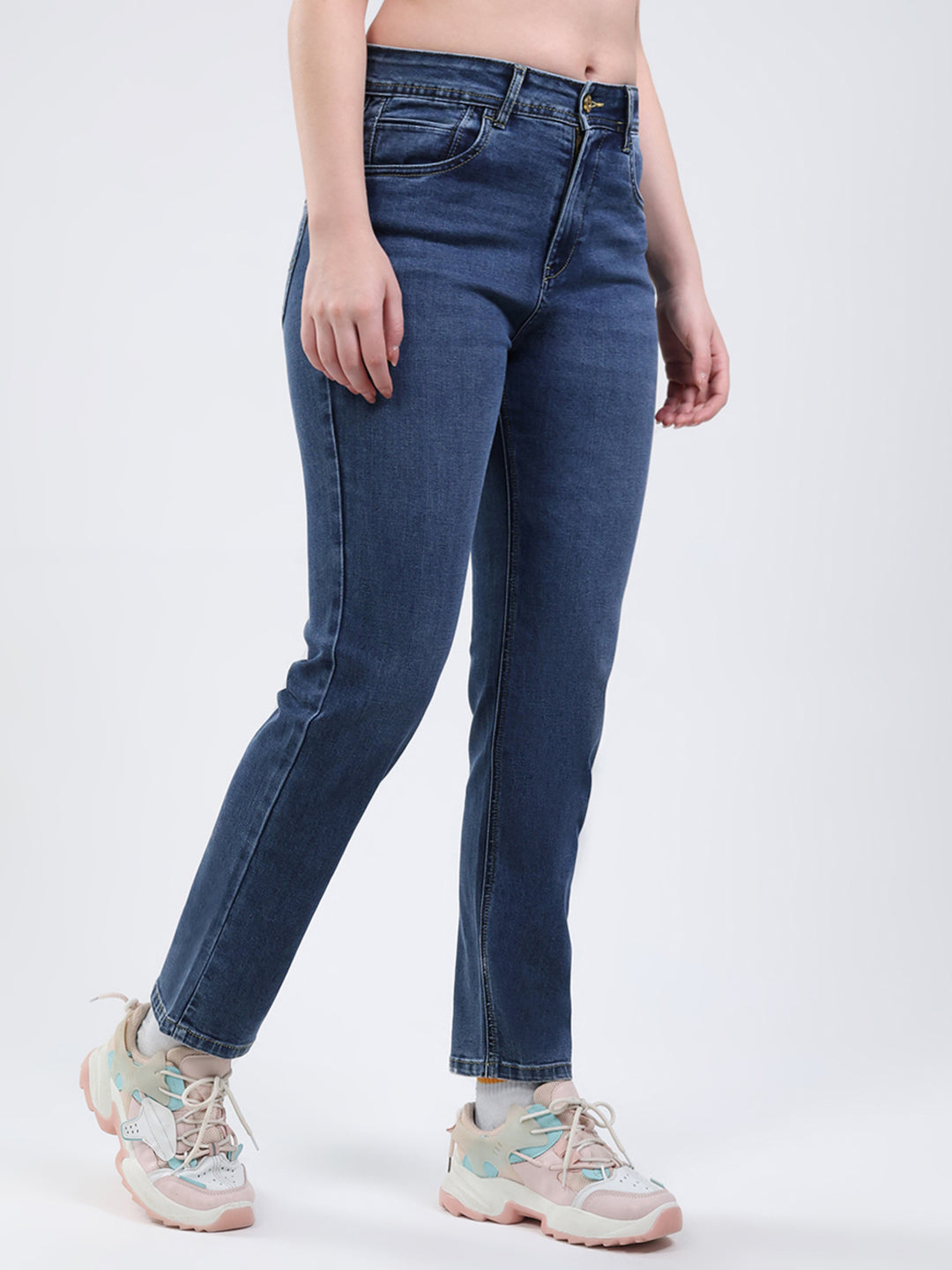 Women Blue Solid Straight Fit Denim