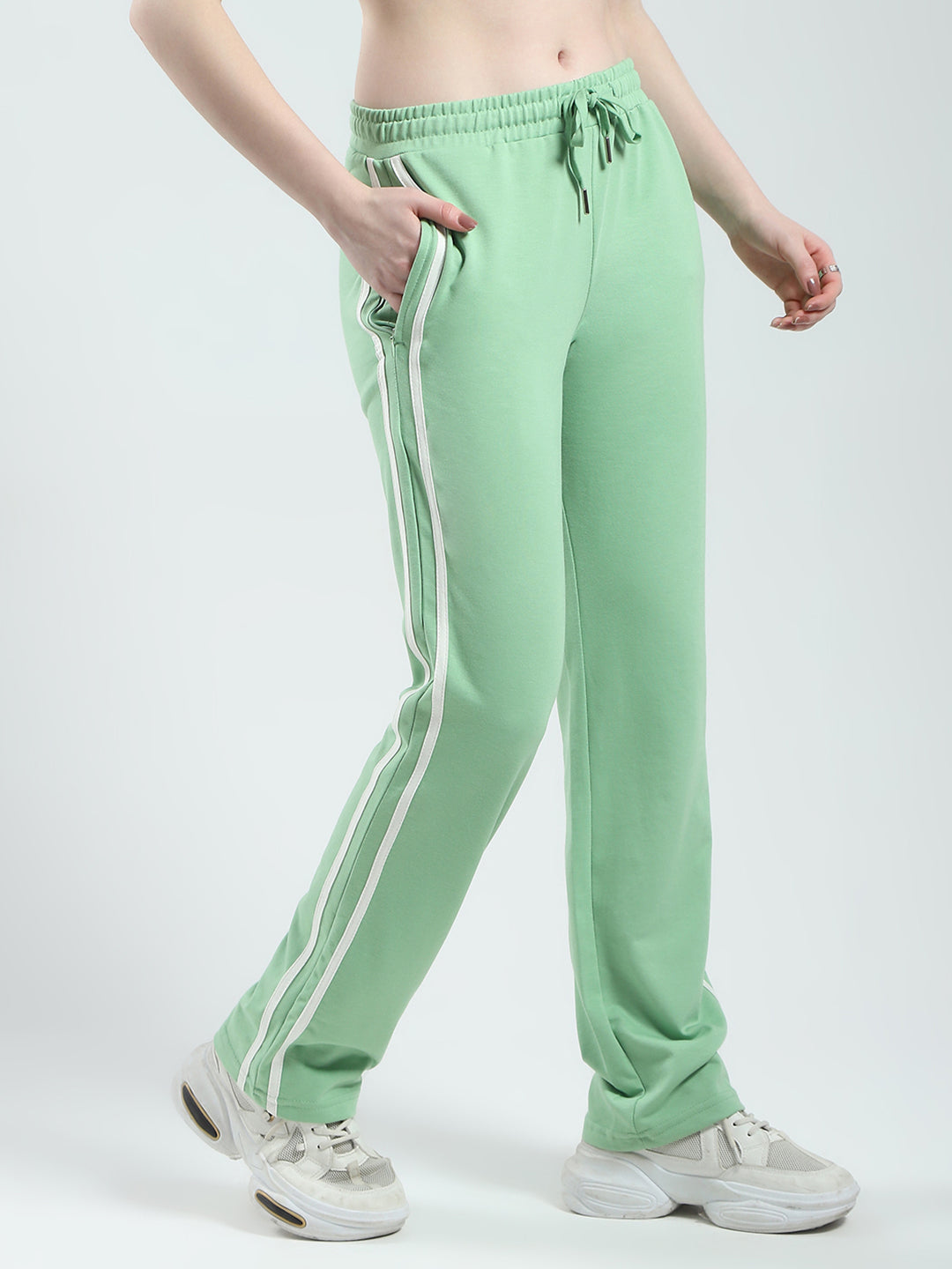 Women Green Solid Regular Fit Lower