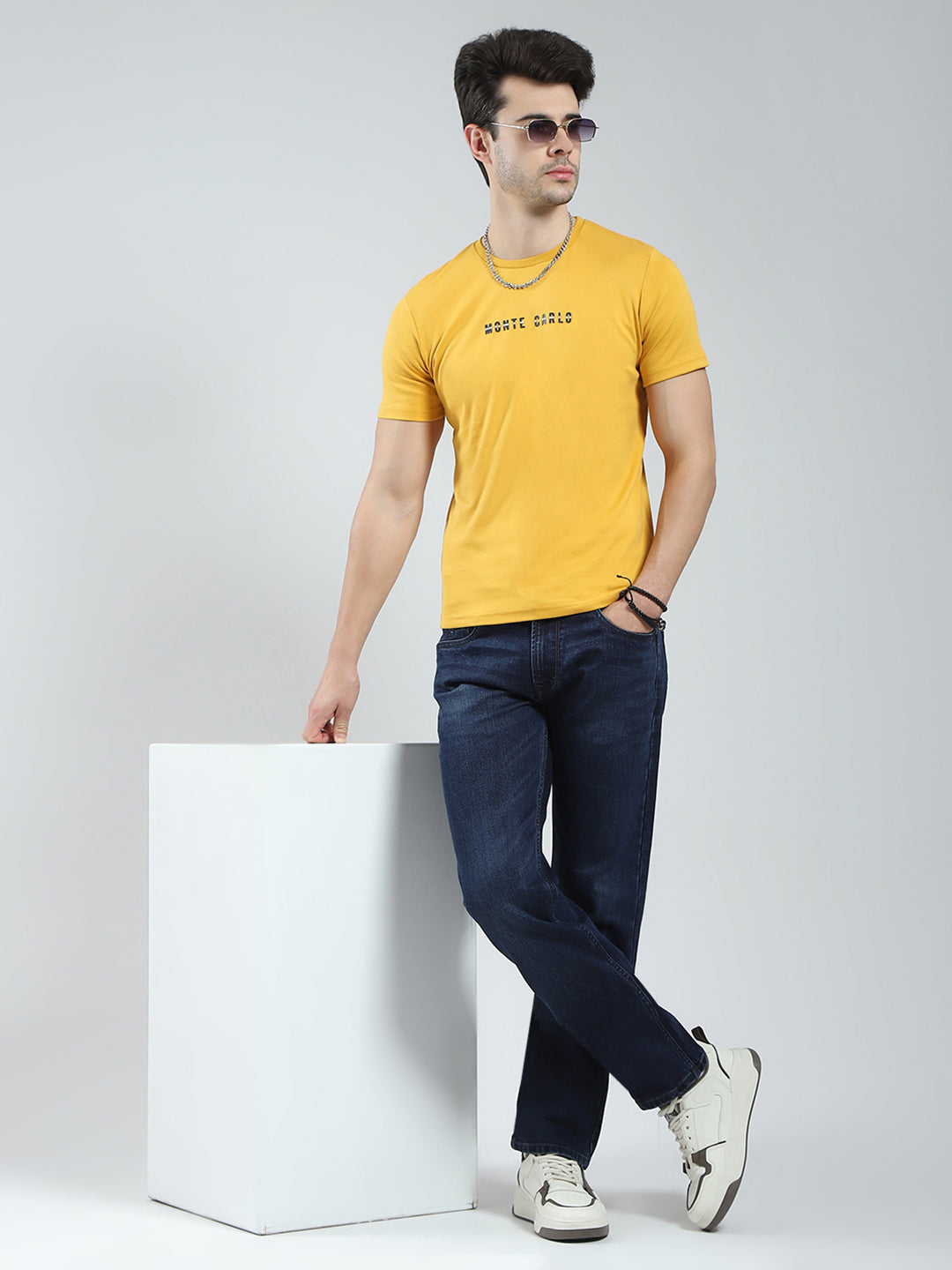 Men Blue Solid Regular Fit Denim