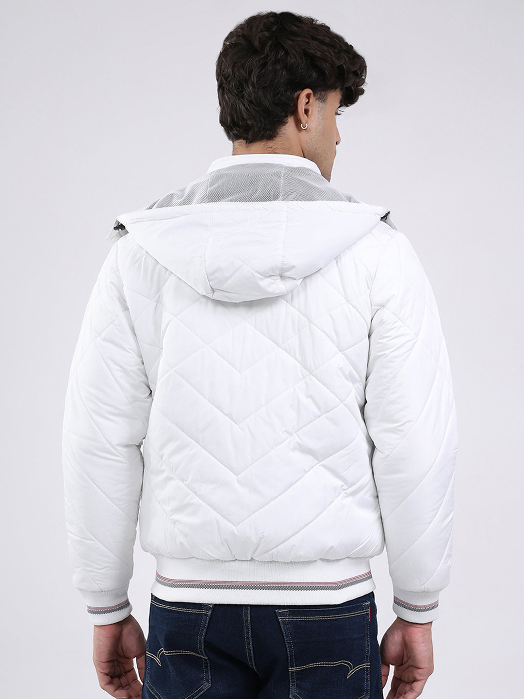 Men White Solid Hooded Full Sleeve Jacket