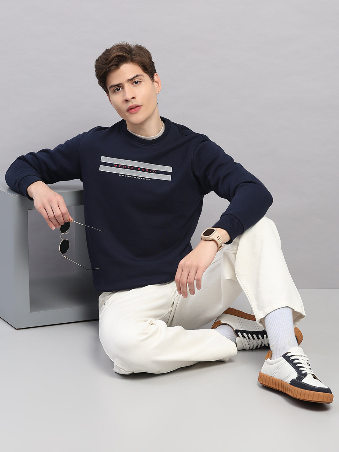 Men Navy Blue Printed Round Neck Full Sleeve Sweatshirt