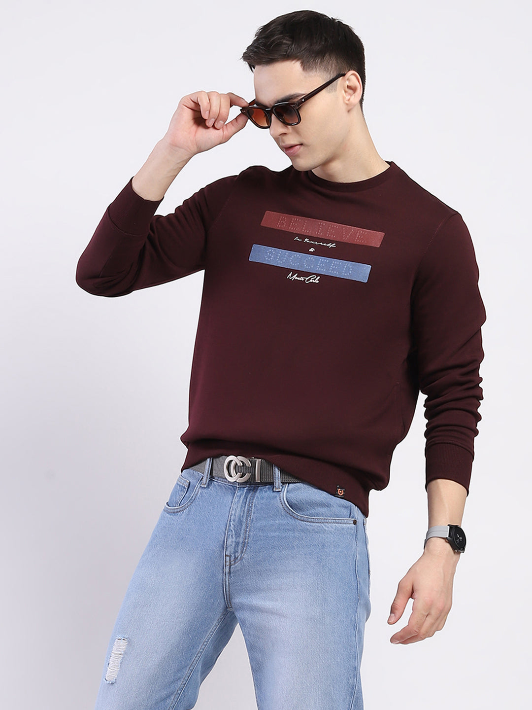 Men Maroon Solid Round Neck Full Sleeve Sweatshirt