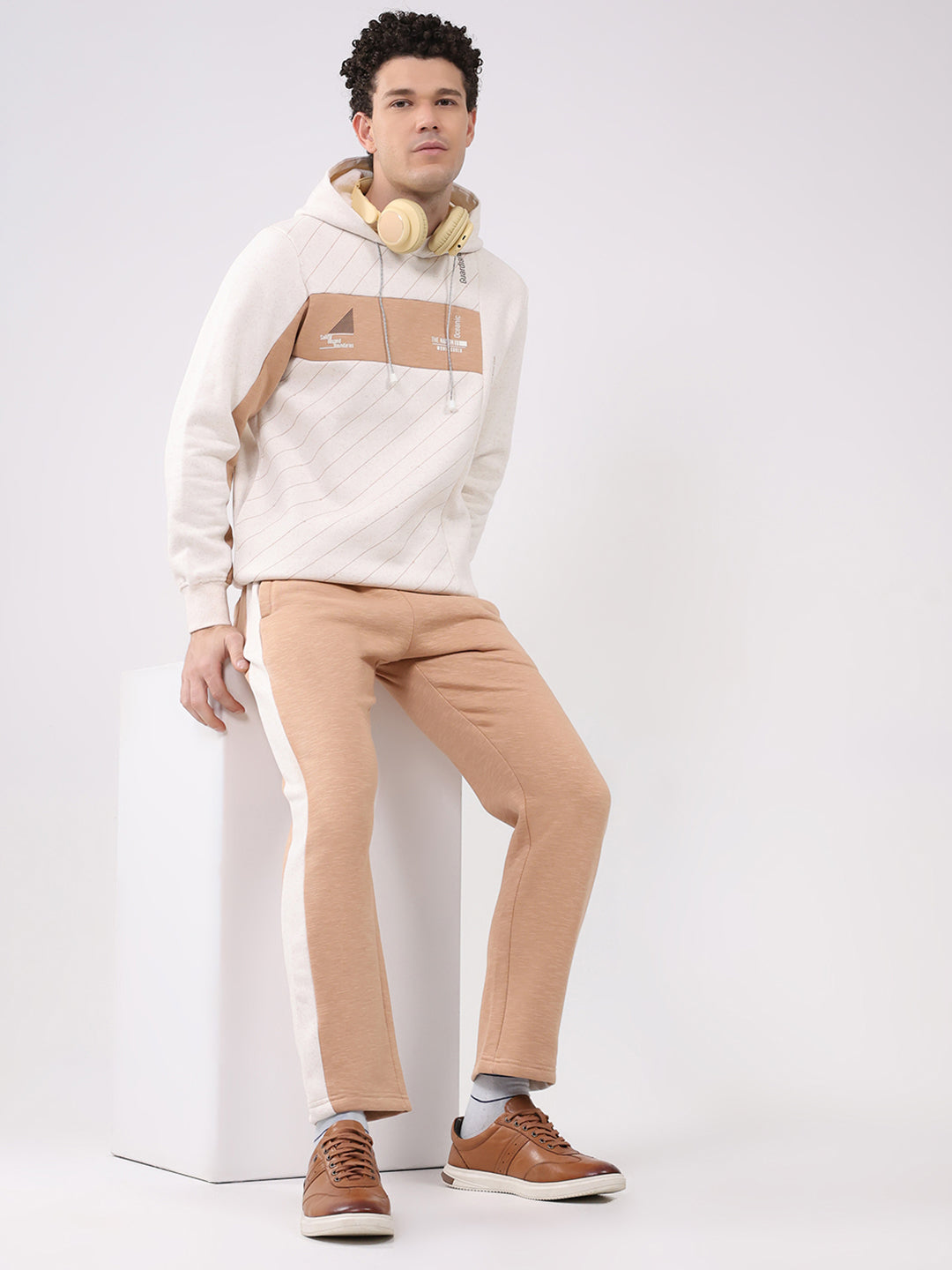 Men Brown Printed Collar Full Sleeve Winter Tracksuit