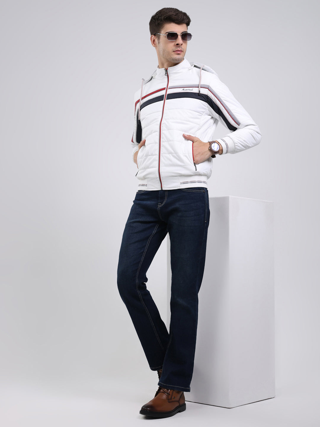 Men White Solid Hooded Full Sleeve Jacket