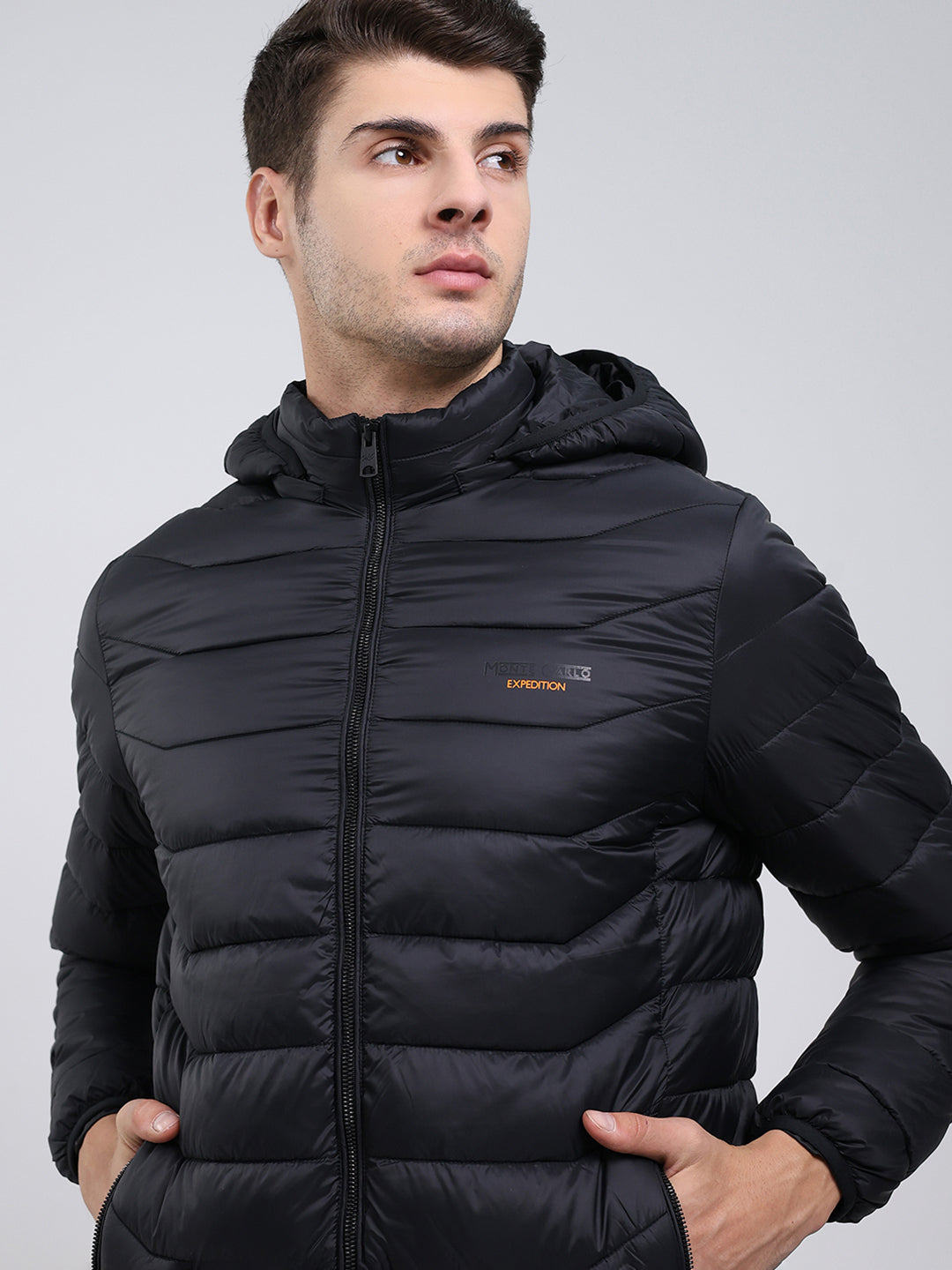 Men Black Solid Hooded Full Sleeve Heating Jacket