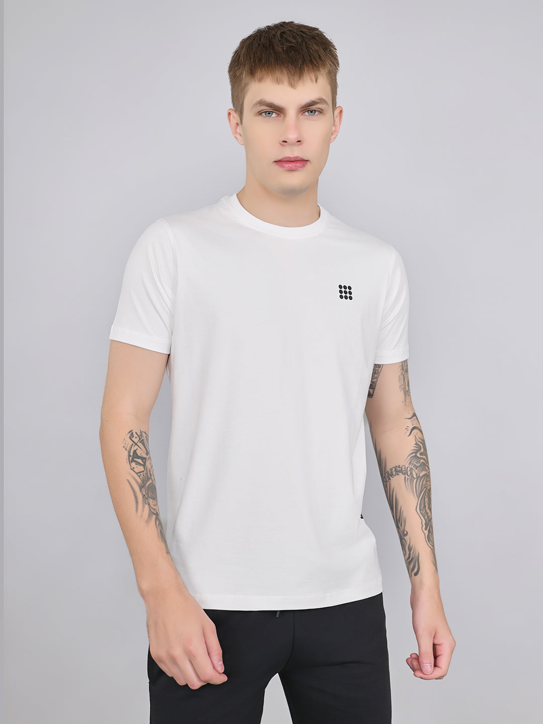 Rock.it Men White Solid Round Neck Half Sleeve T-Shirt
