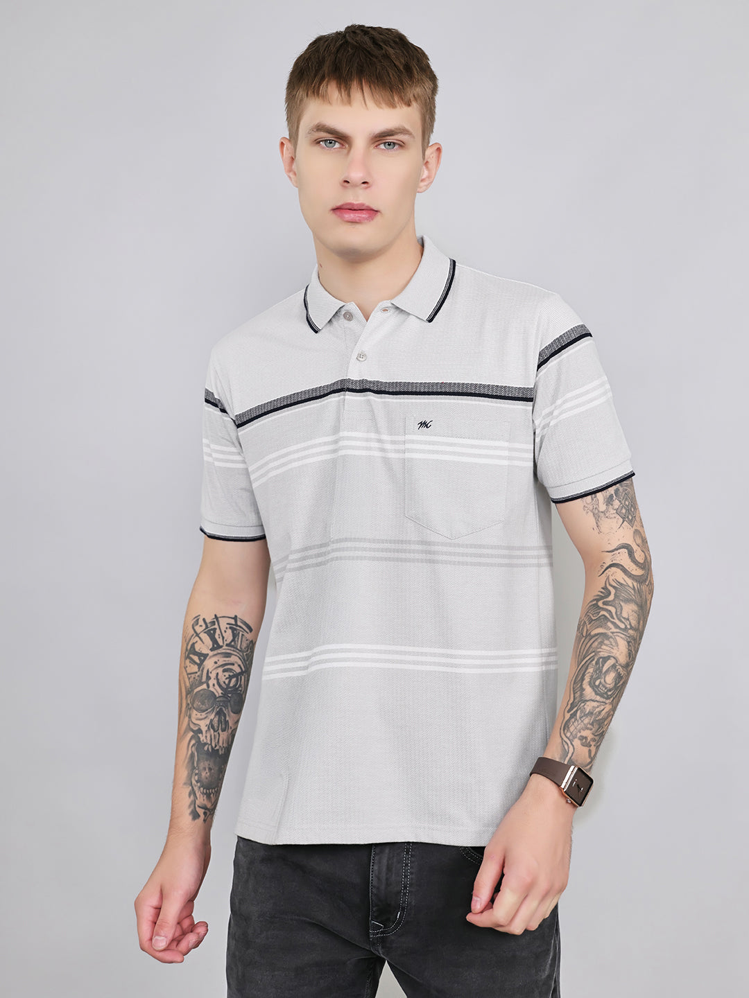 Men White Stripe Collar Half Sleeve T-Shirt