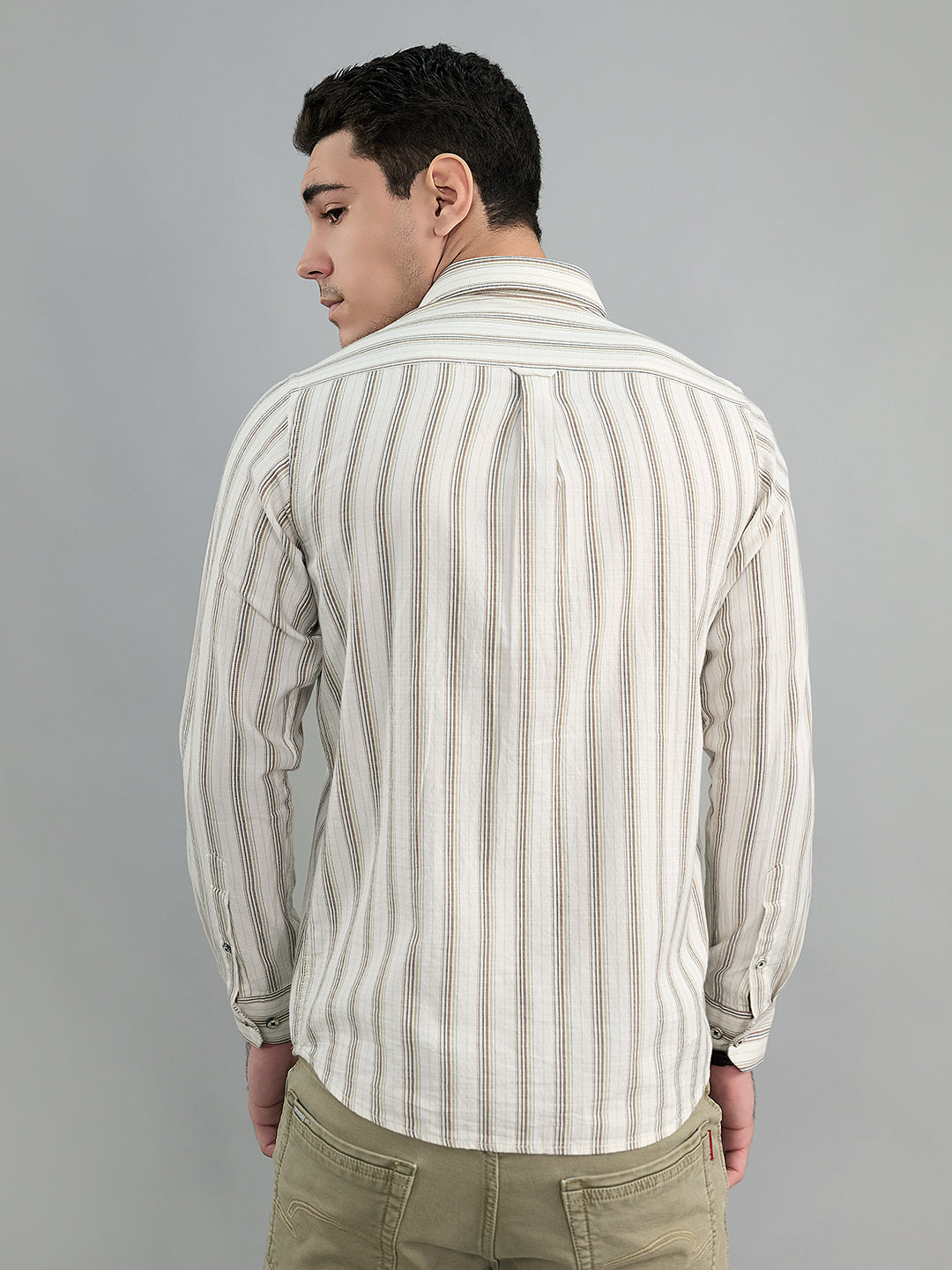 Men White Stripe Collar Full Sleeve Shirt