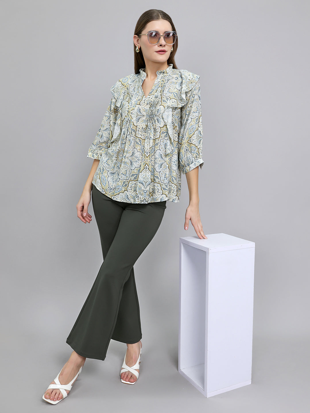 Women Beige Printed V Neck 3/4th Sleeve Top