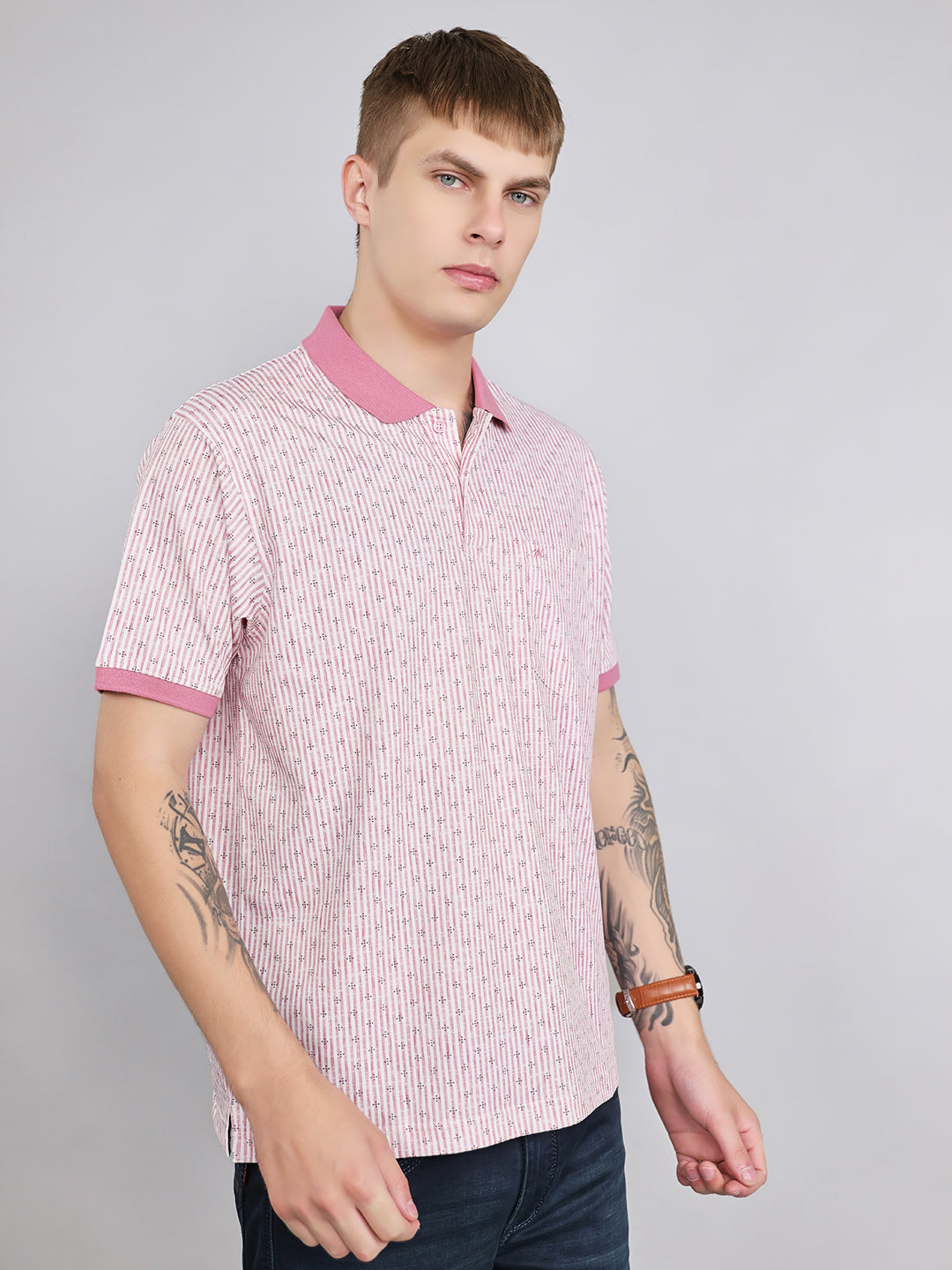 Men Pink Stripe Collar Half Sleeve T-Shirt