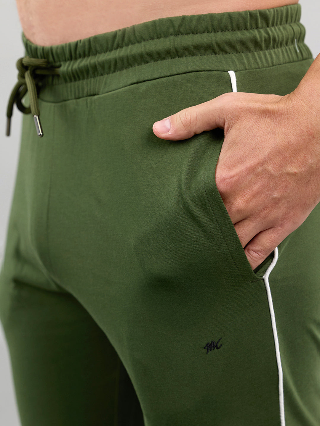 Men Green Solid Round Neck Half Sleeve Lower Set