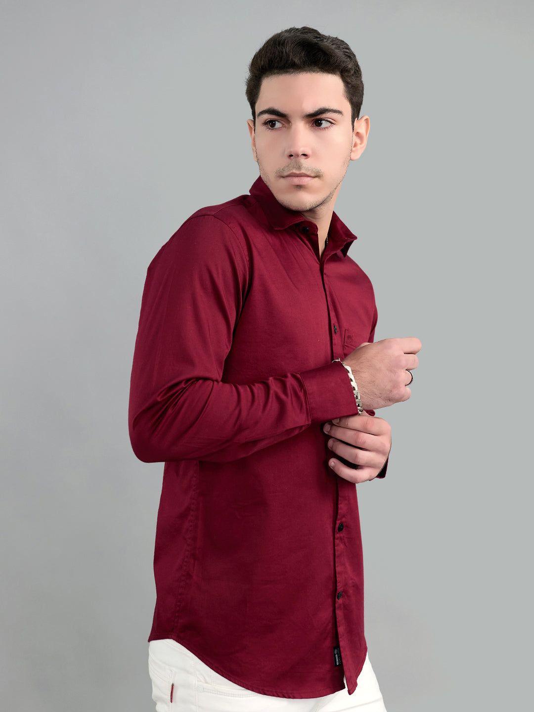 Men Maroon Solid Collar Full Sleeve Shirt