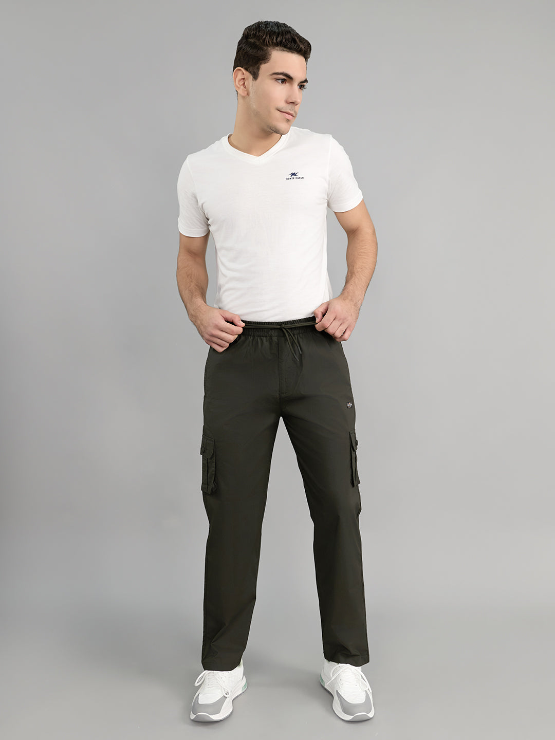 Men Olive Solid Regular Fit Lower