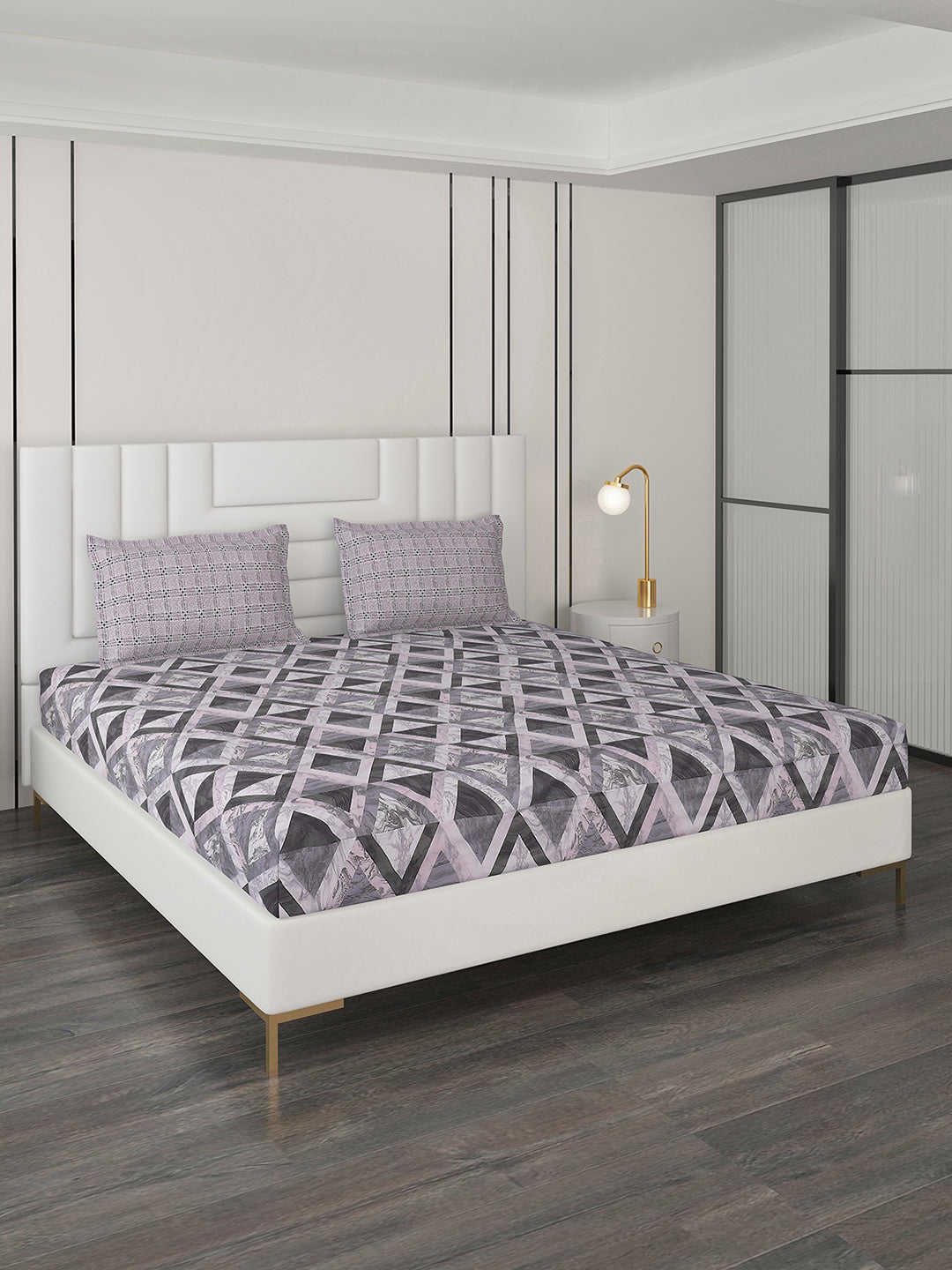 144 TC Cotton Double Bedsheet with 2 Pillow Covers