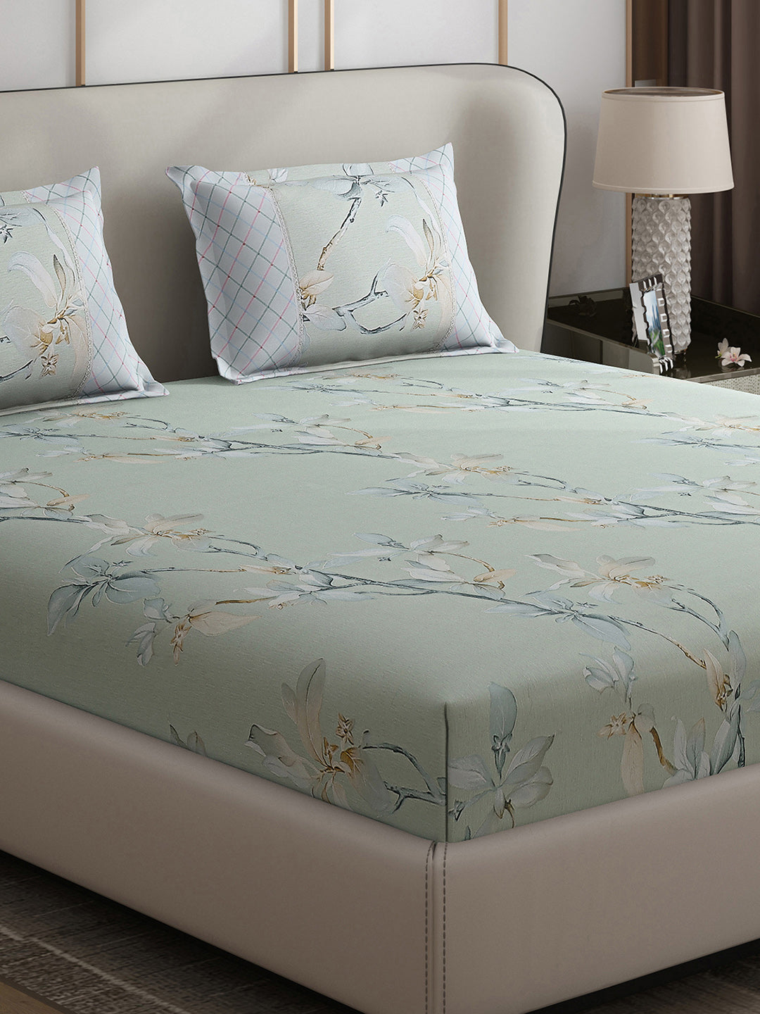 130 GSM Polyester Double Bed 1 Bedsheet with 2 Pillow Covers (Vibrant)