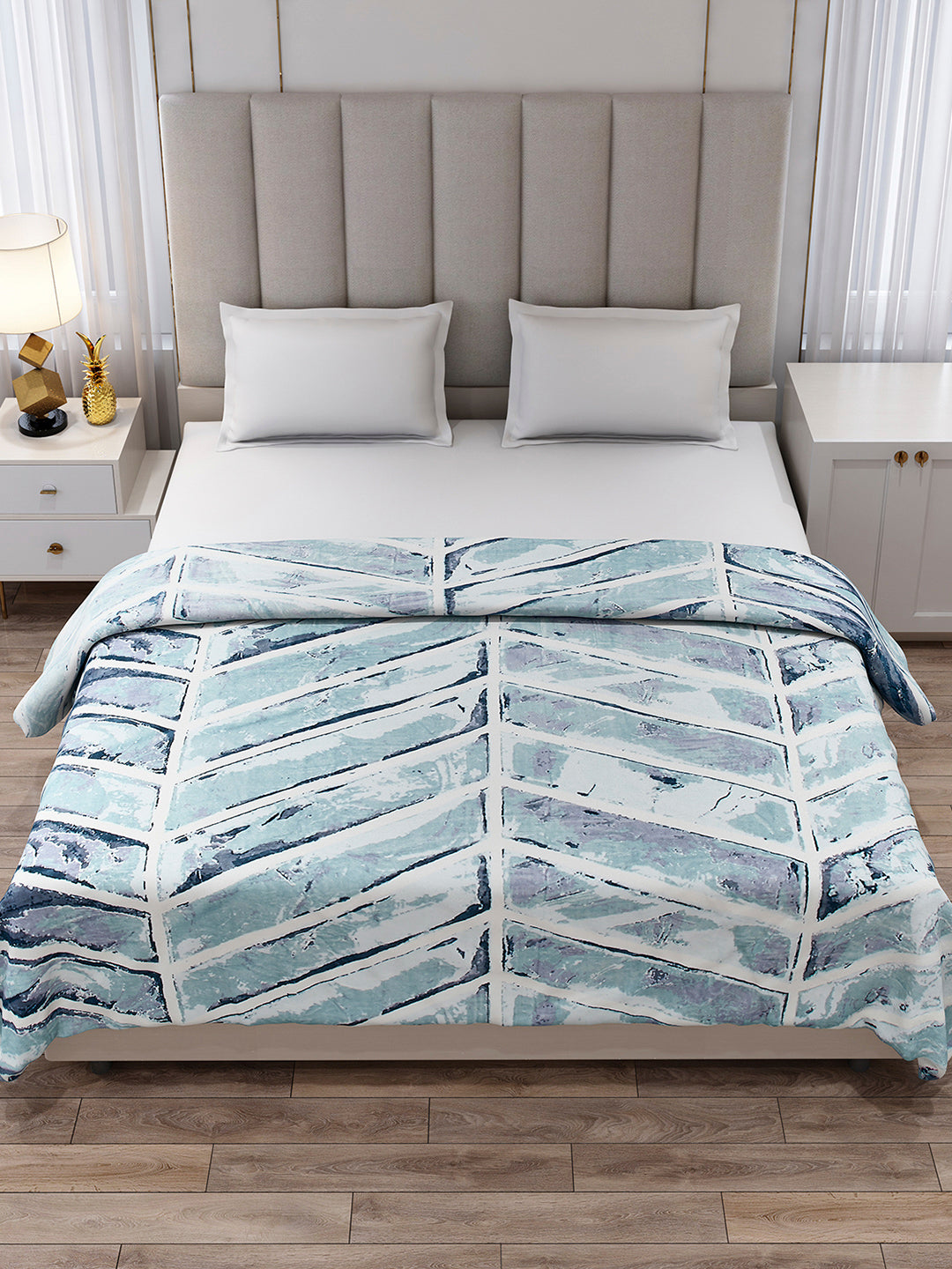 Printed Double Bed 300 GSM Blanket for AC Room - (Legacy)