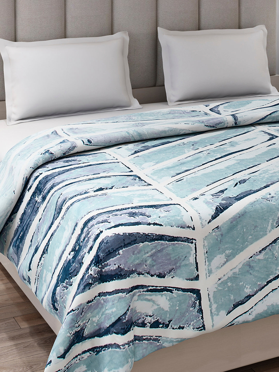 Printed Double Bed 300 GSM Blanket for AC Room - (Legacy)