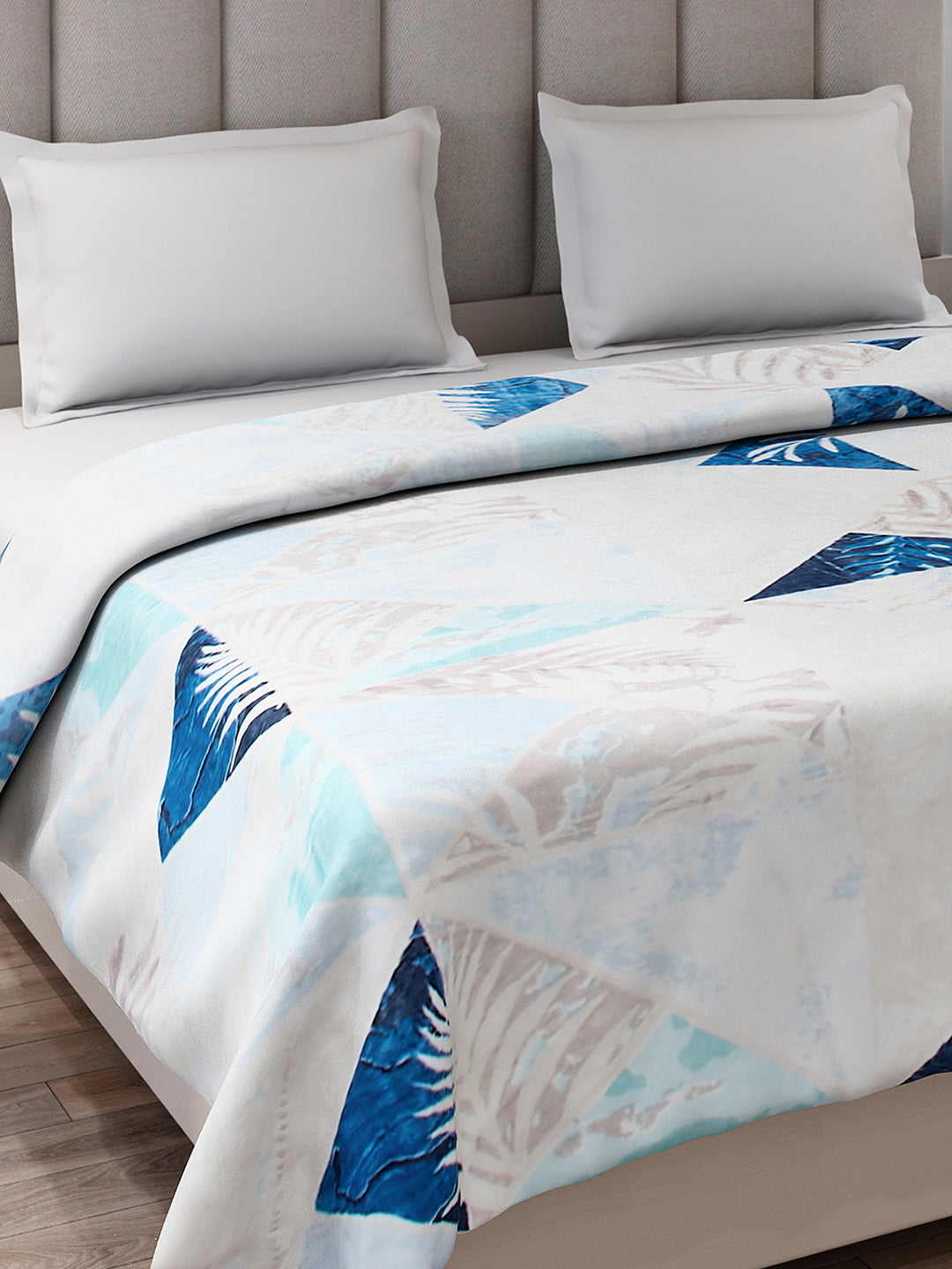 Printed Double Bed 300 GSM Blanket for AC Room - (Legacy)