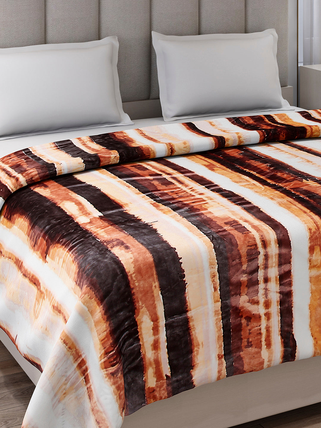 Printed Double Bed 300 GSM Blanket for AC Room - (Legacy)