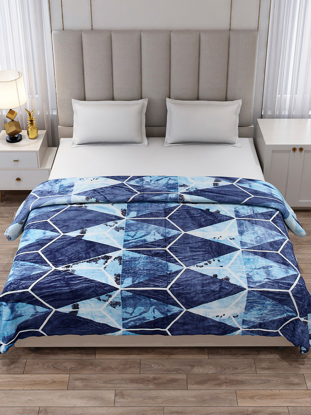 Printed Double Bed 233 GSM Blanket for AC Room - (Plushy)