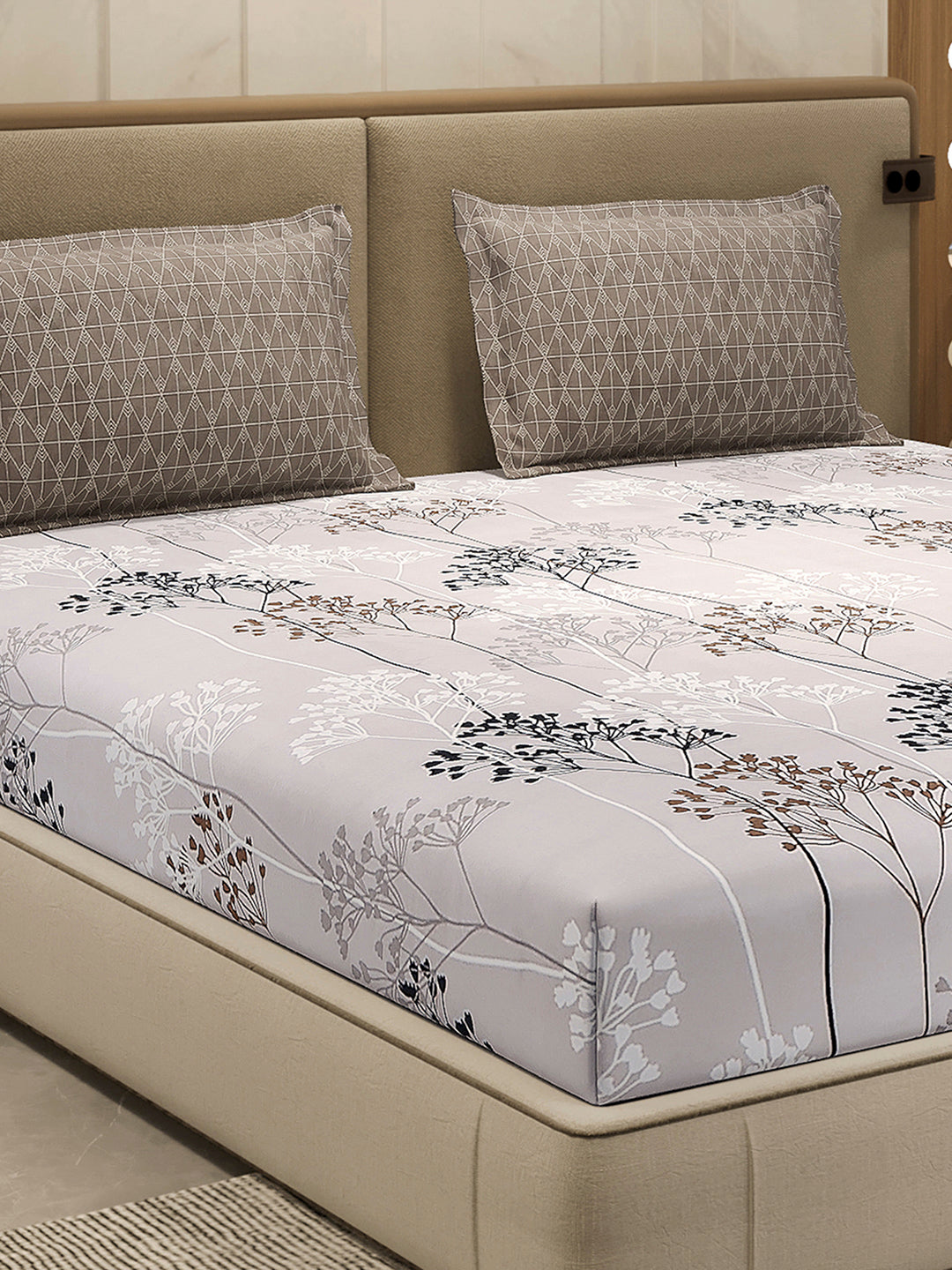 110 GSM Polyester Double Bed 1 Bedsheet with 2 Pillow Cover (Aromatica)