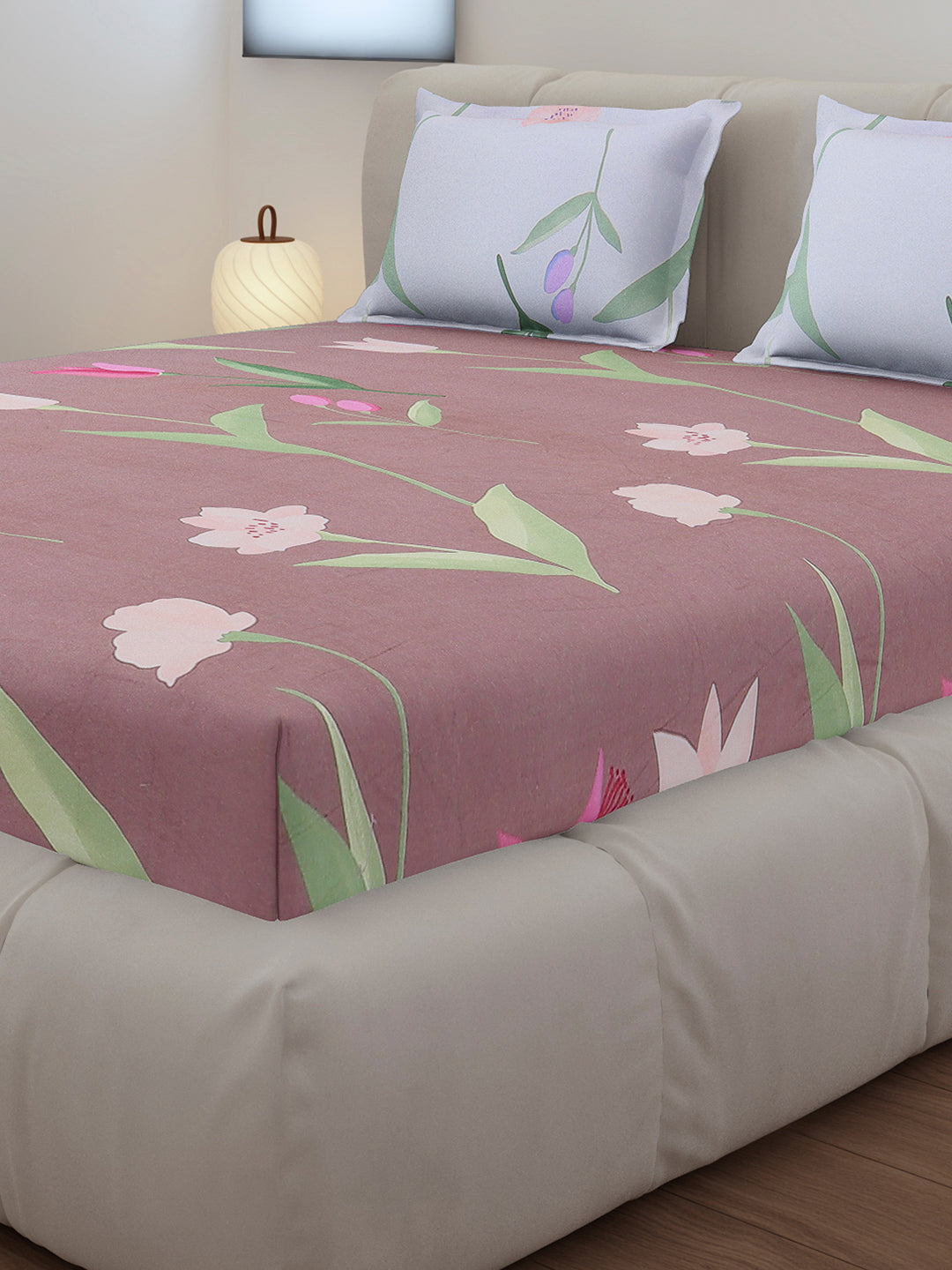 130 GSM Polyester King Size 1 Bedsheet with 2 Pillow Covers (Edmond)