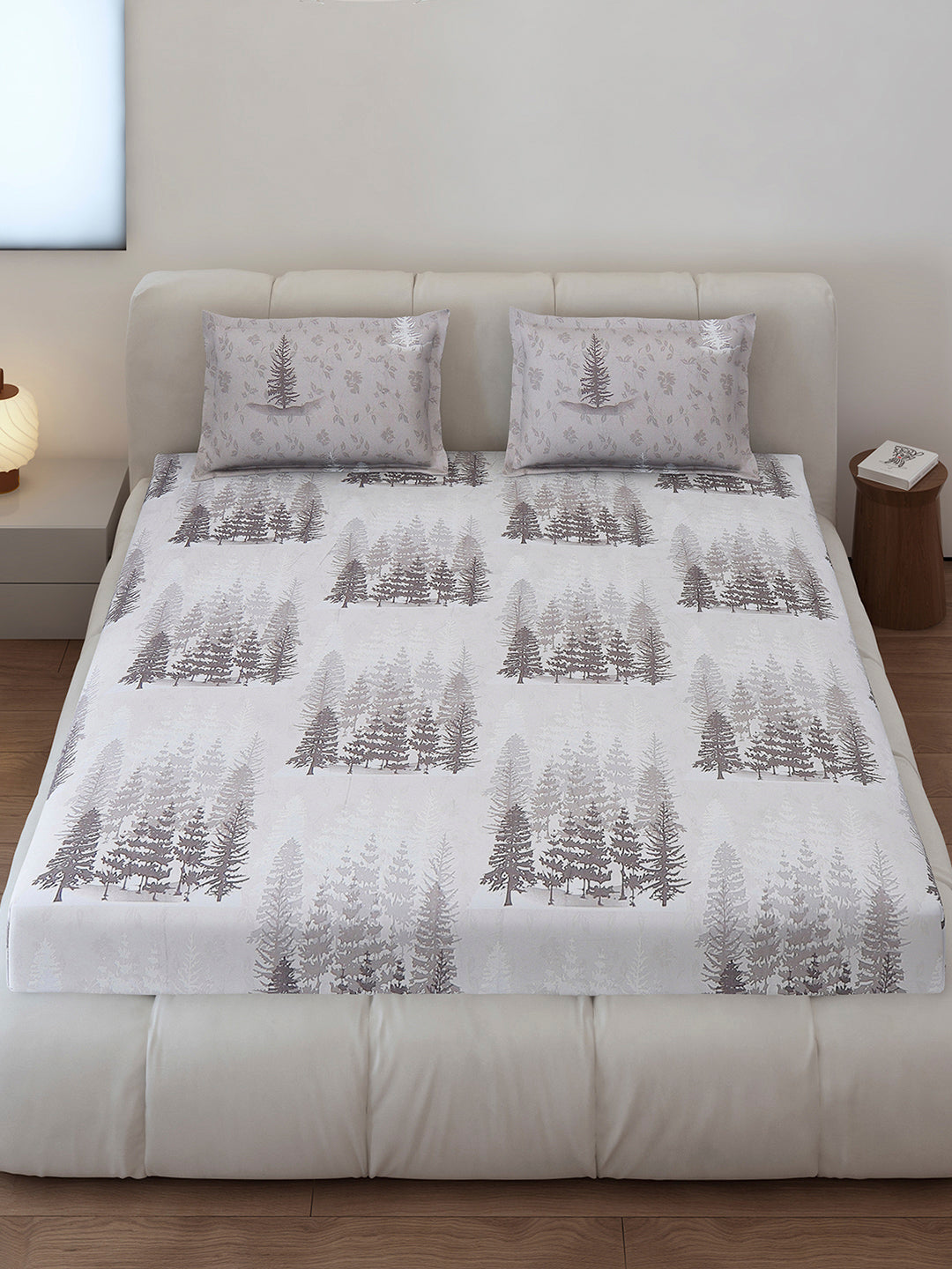 130 GSM Polyester King Size 1 Bedsheet with 2 Pillow Covers (Edmond)