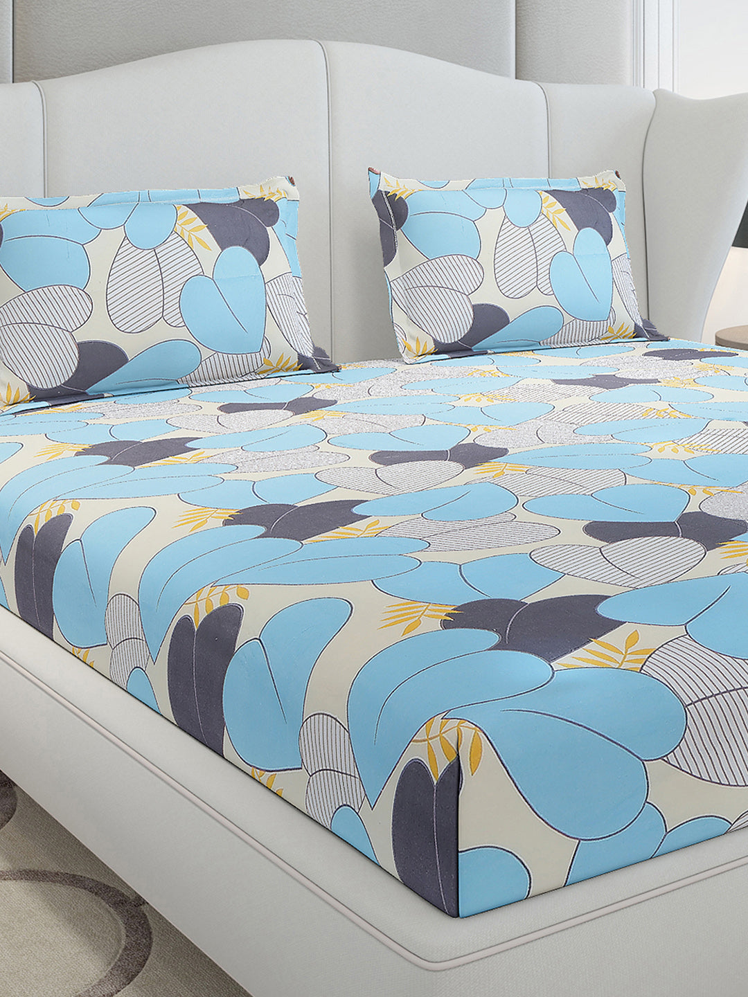 120 GSM Polyester Queen Size 1 Bedsheet with 2 Pillow Covers (Occasion)
