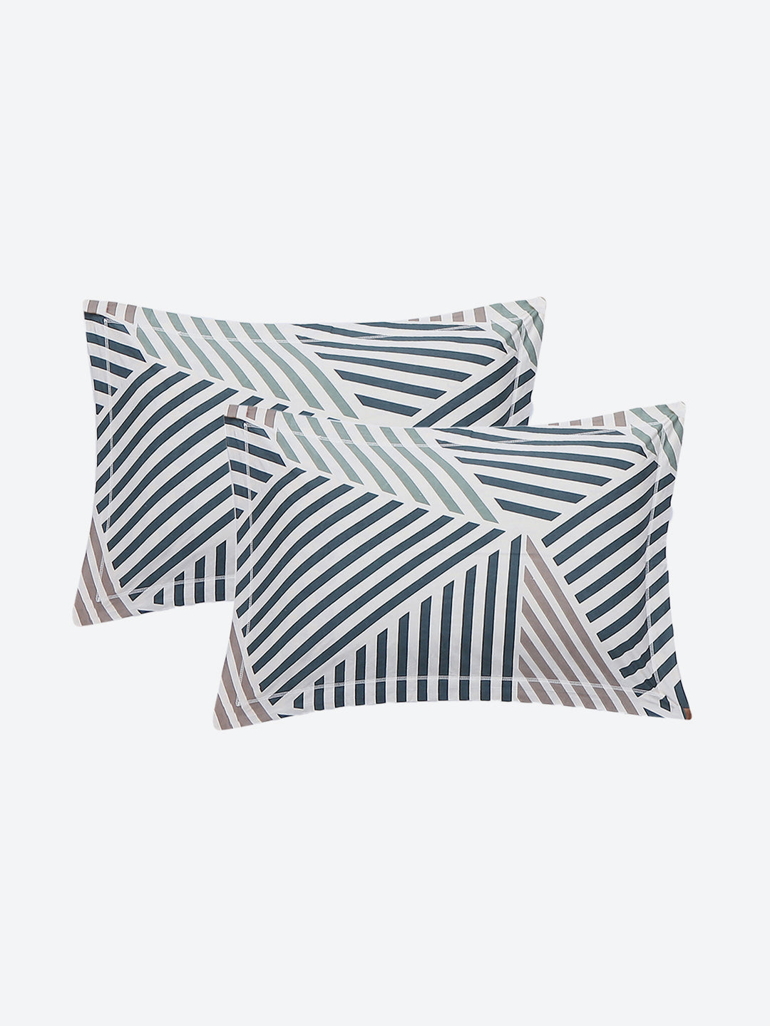 120 GSM Polyester Queen Size 1 Bedsheet with 2 Pillow Covers (Occasion)
