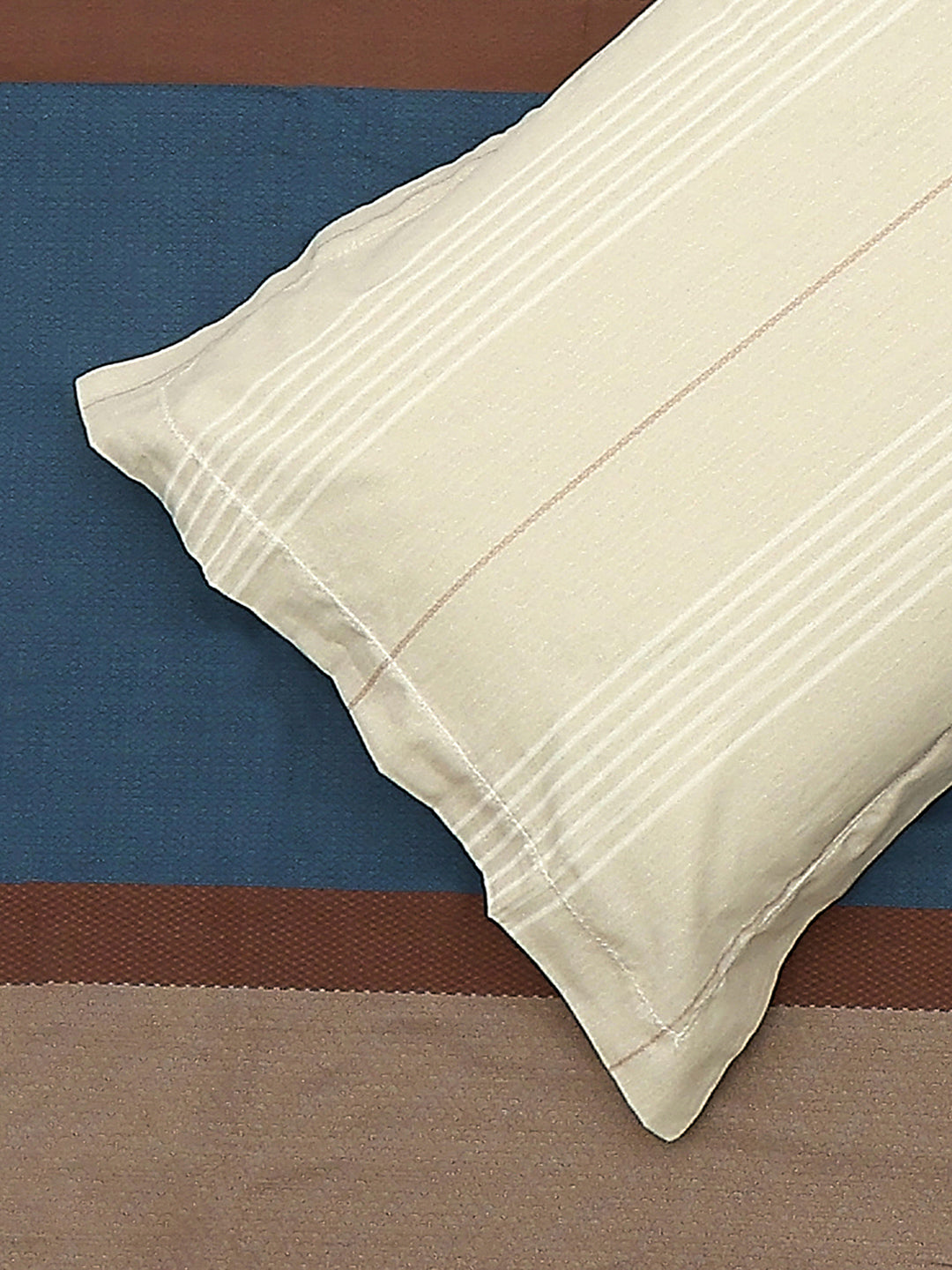 210 TC Cotton Double Bed 1 Bedsheet with 2 Pillow Covers (Ramona)