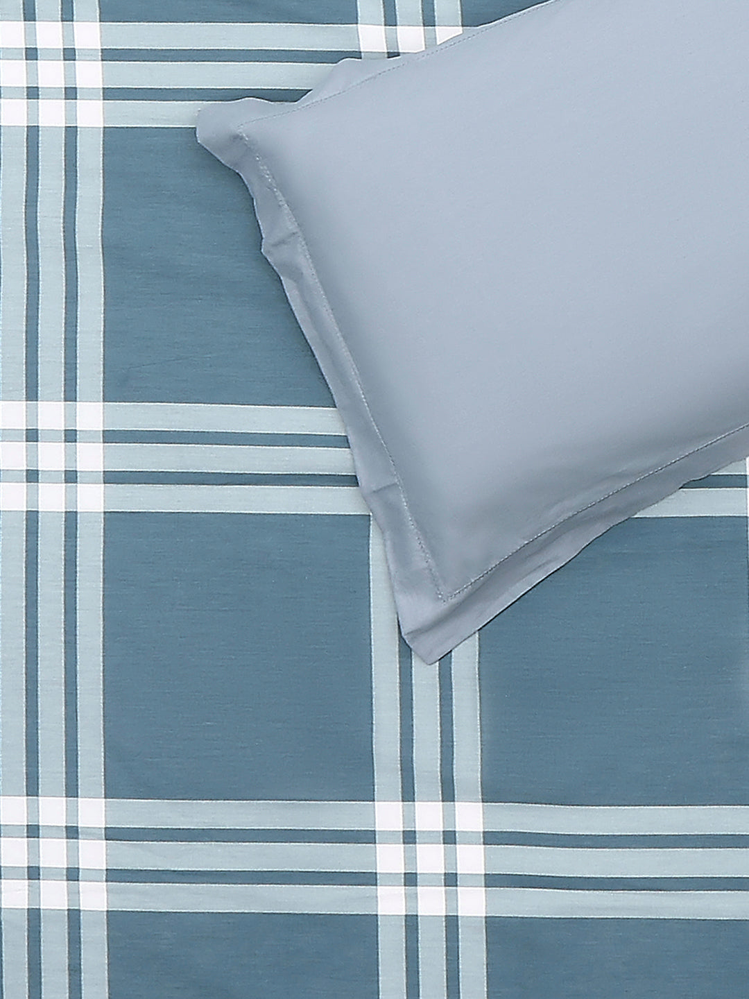 210 TC Cotton Double Bed 1 Bedsheet with 2 Pillow Covers (Ramona)