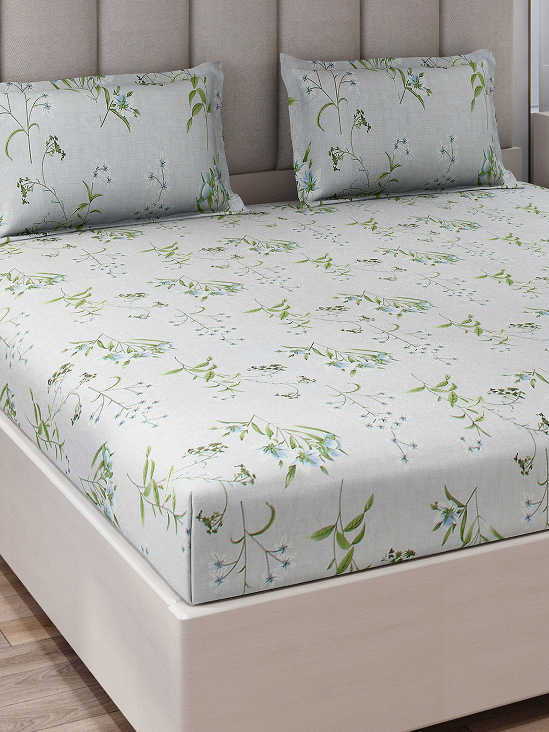 130 GSM Polyester King Size 1 Bedsheet with 2 Pillow Covers (Royal King)