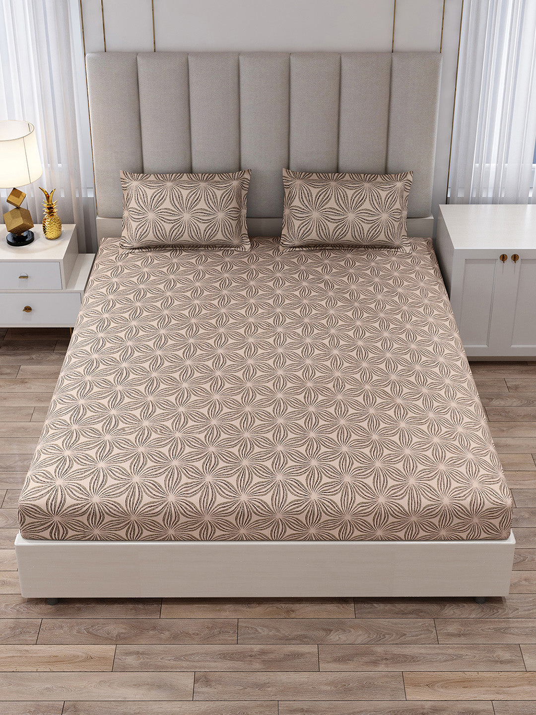 130 GSM Polyester King Size 1 Bedsheet with 2 Pillow Covers (Royal King)