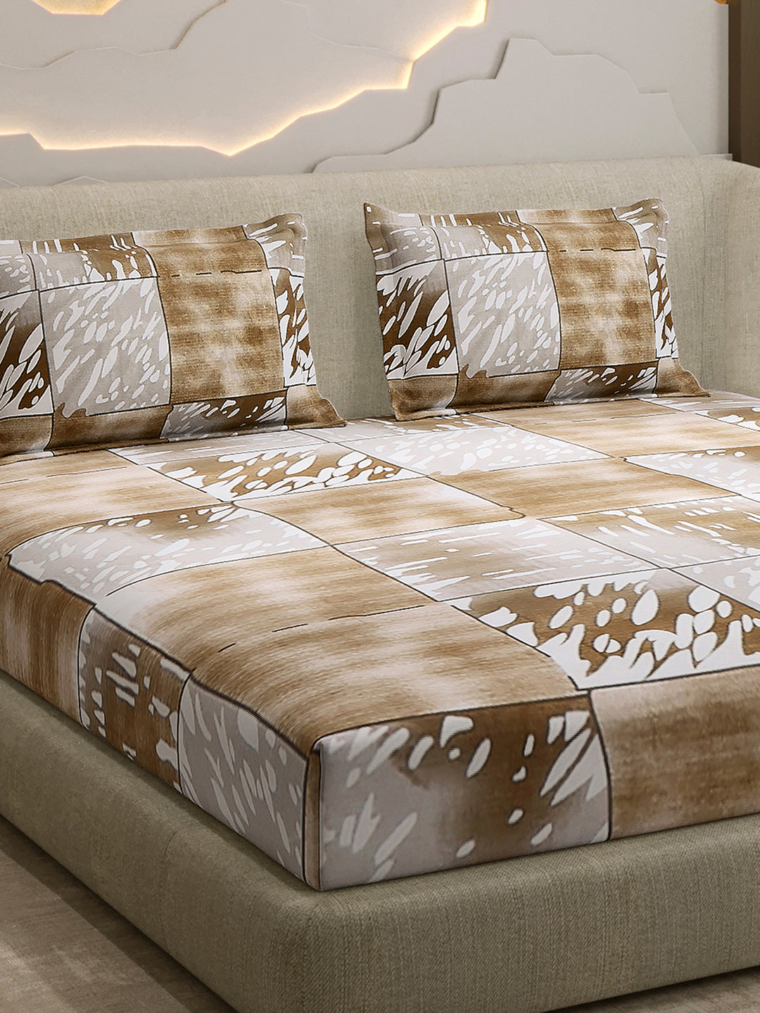 104 TC 100% Cotton Double Bed 1 Bedsheet with 2 Pillow Cover (Samriddhi)