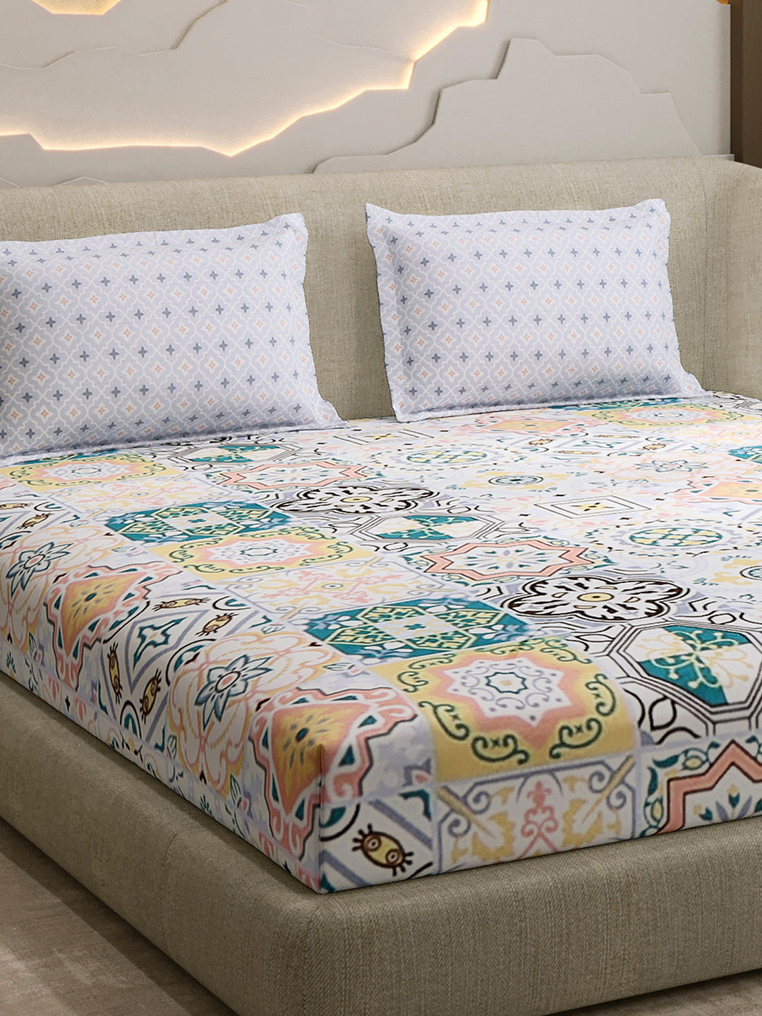 144 TC Cotton Double Bed 1 Fitted Bedsheet with 2 Pillow Cover (Solstice)