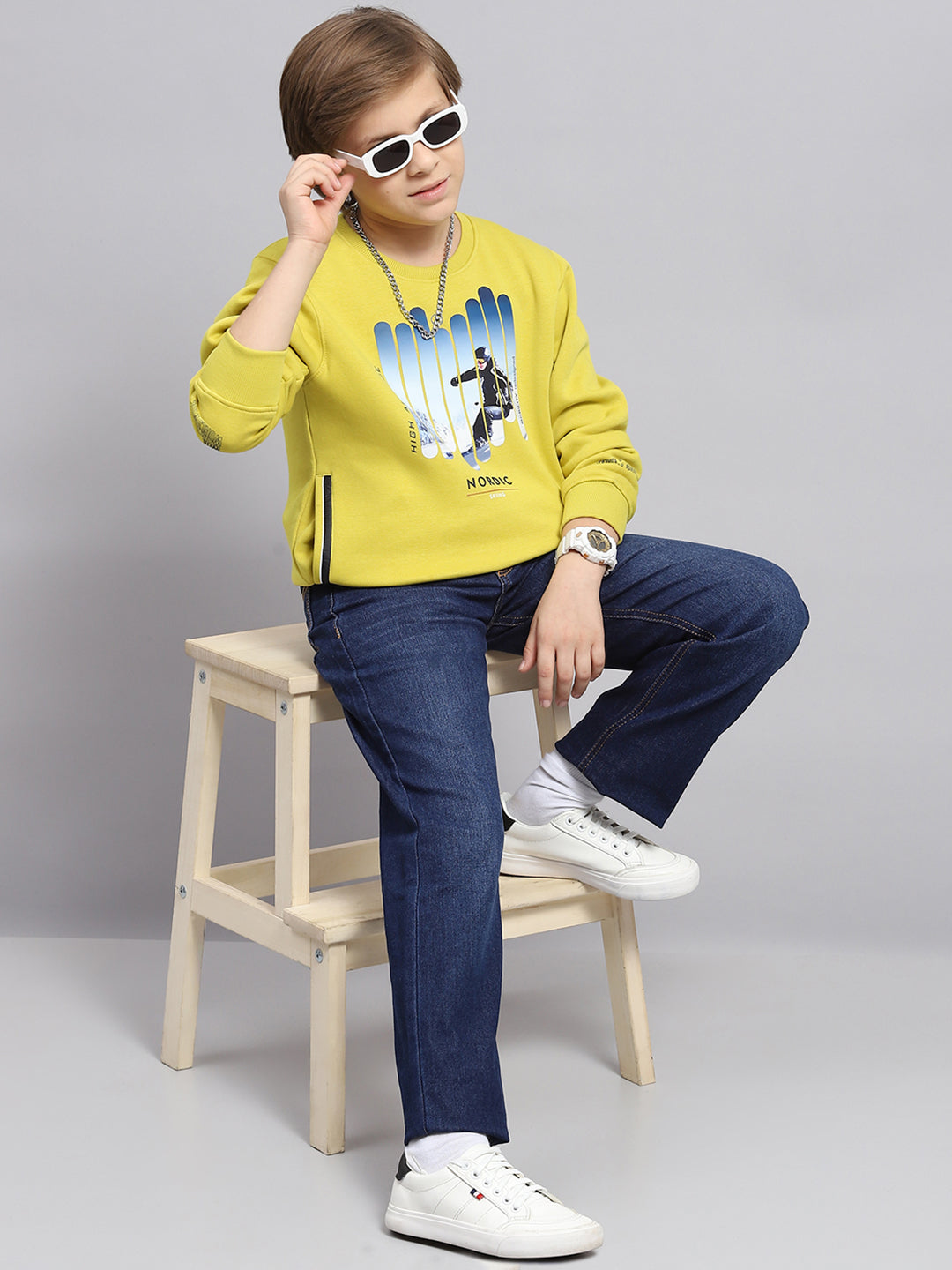 Boys Yellow Printed Round Neck Full Sleeve Sweatshirt