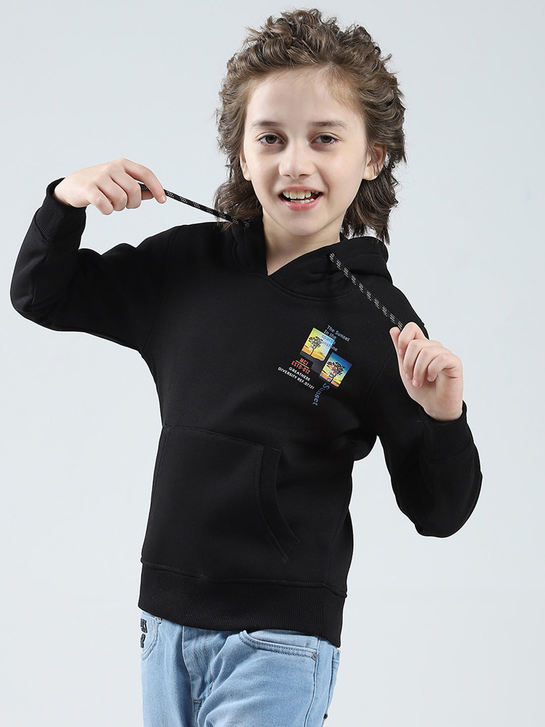 Boys Black Printed Hooded Full Sleeve Sweatshirt