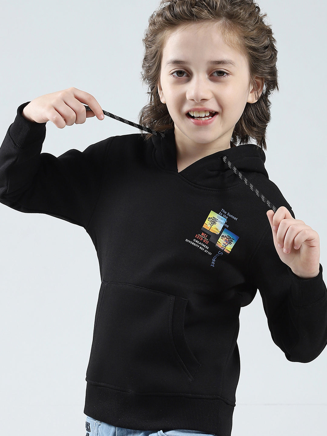 Boys Black Printed Hooded Full Sleeve Sweatshirt