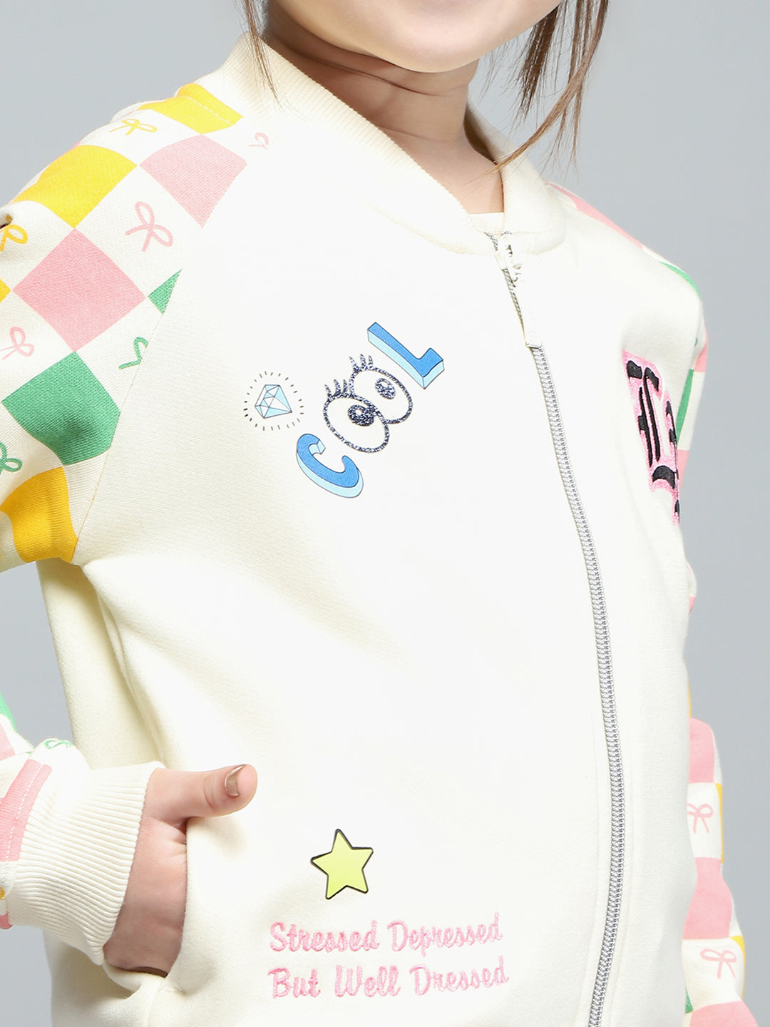 Girls Off White Printed Round Neck Full Sleeve Sweatshirt