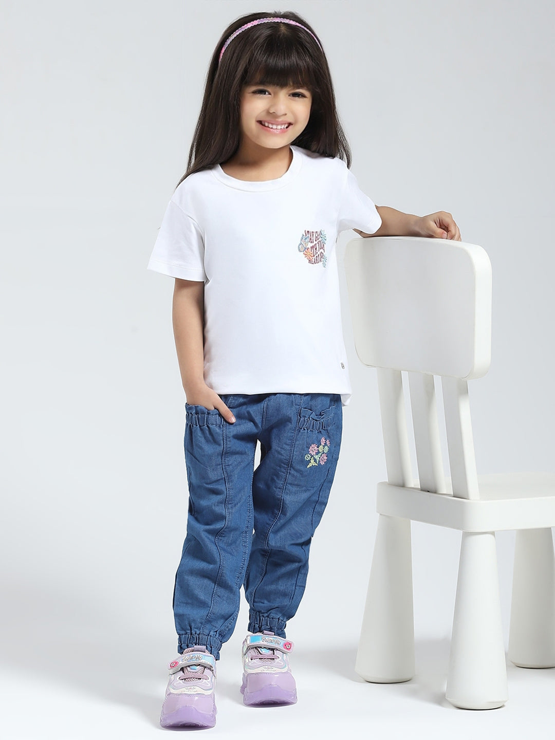 Girls White Solid V Neck Half Sleeve Top