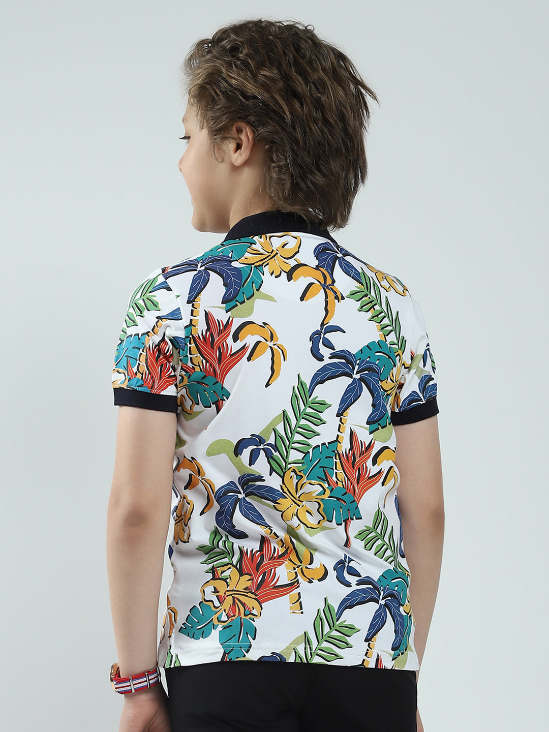 Boys White Printed Collar Half Sleeve T-Shirt