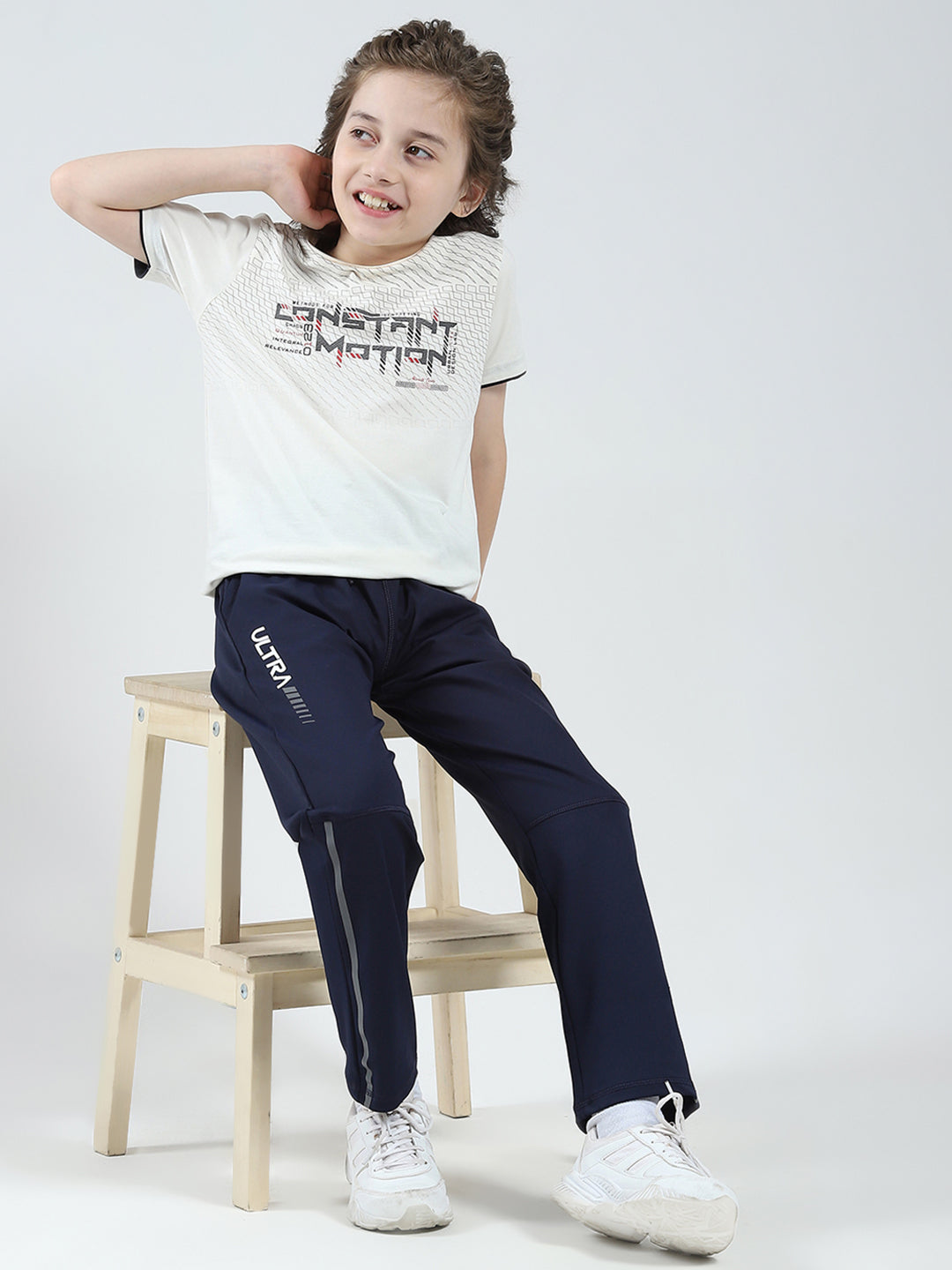 Boys Navy Blue Printed Regular Fit Lower