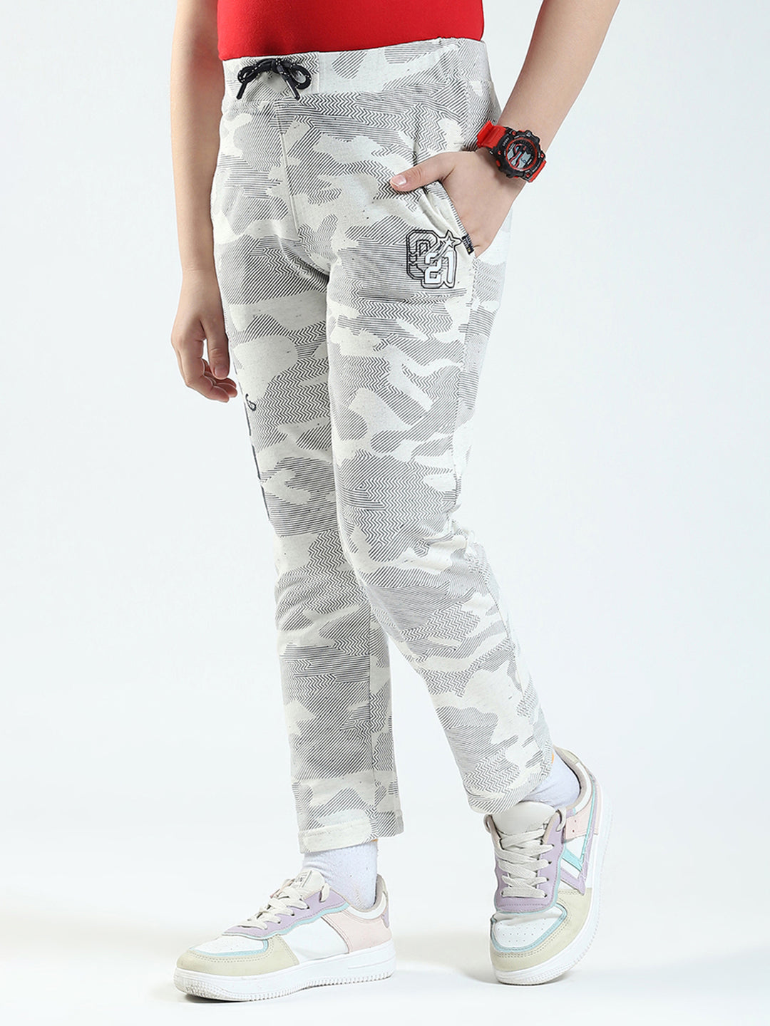 Boys Off White Solid Regular Fit Lower