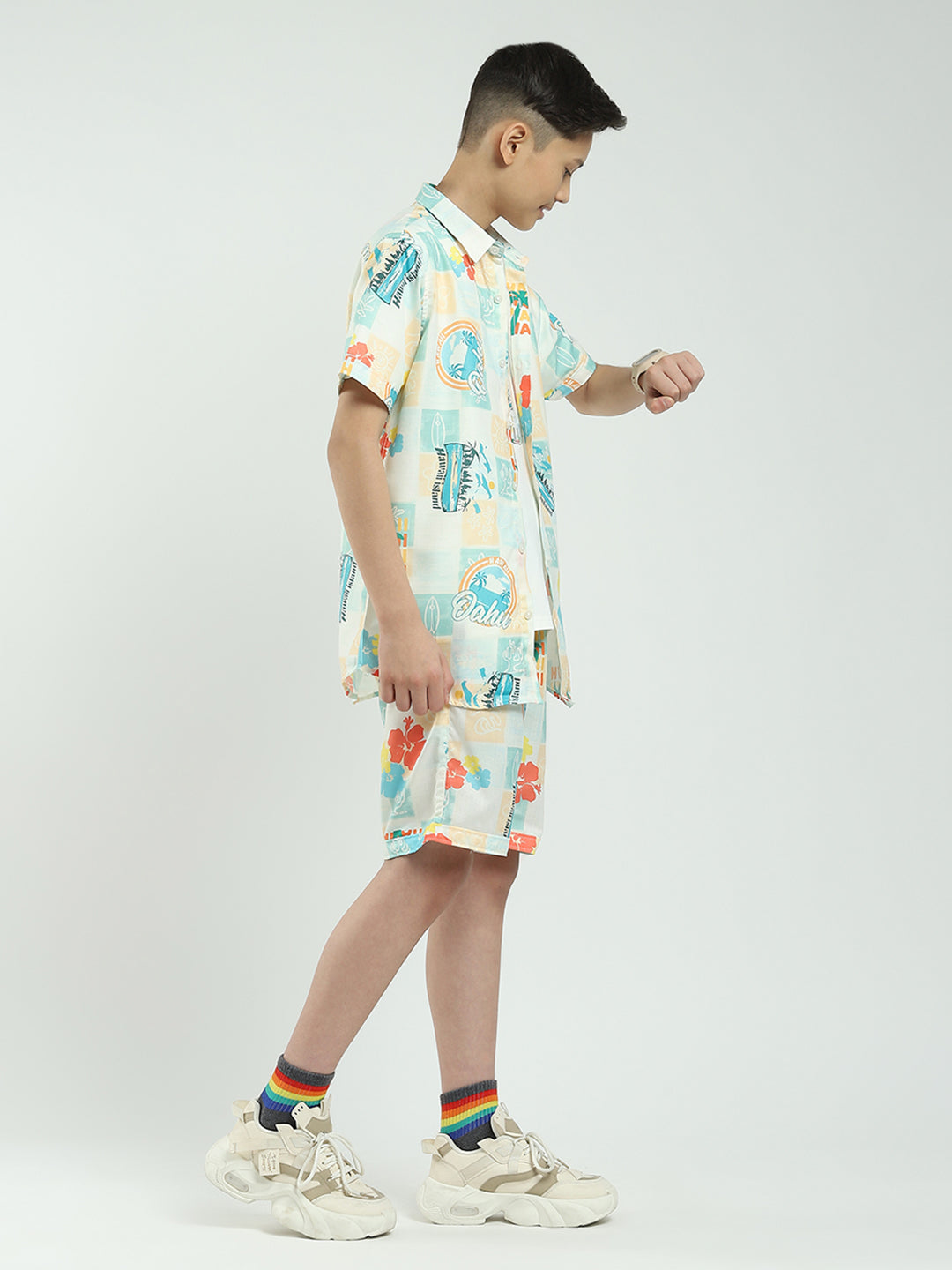 Boys Green Printed Collar Half Sleeve Cords Set