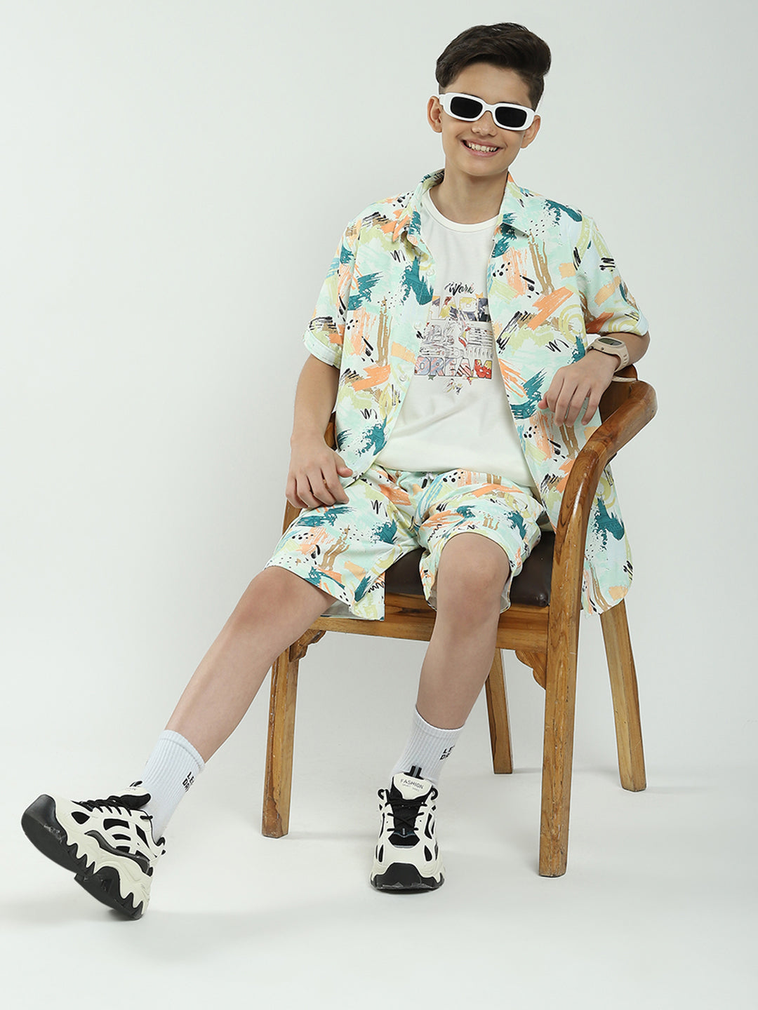 Boys Green Printed Collar Half Sleeve Cords Set