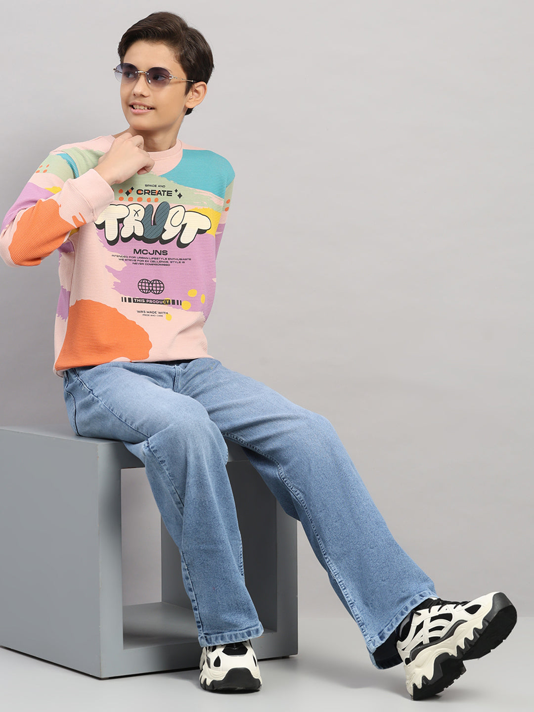 Boys Pink Printed Round Neck Full Sleeve Sweatshirt