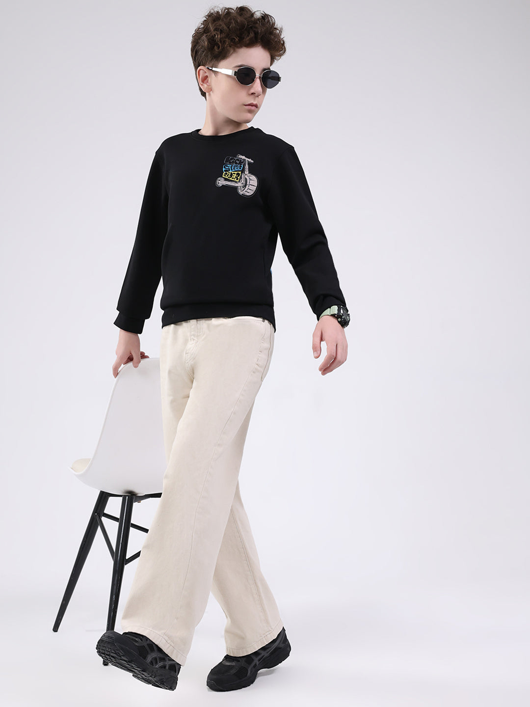 Boys Black Printed Round Neck Full Sleeve Sweatshirt