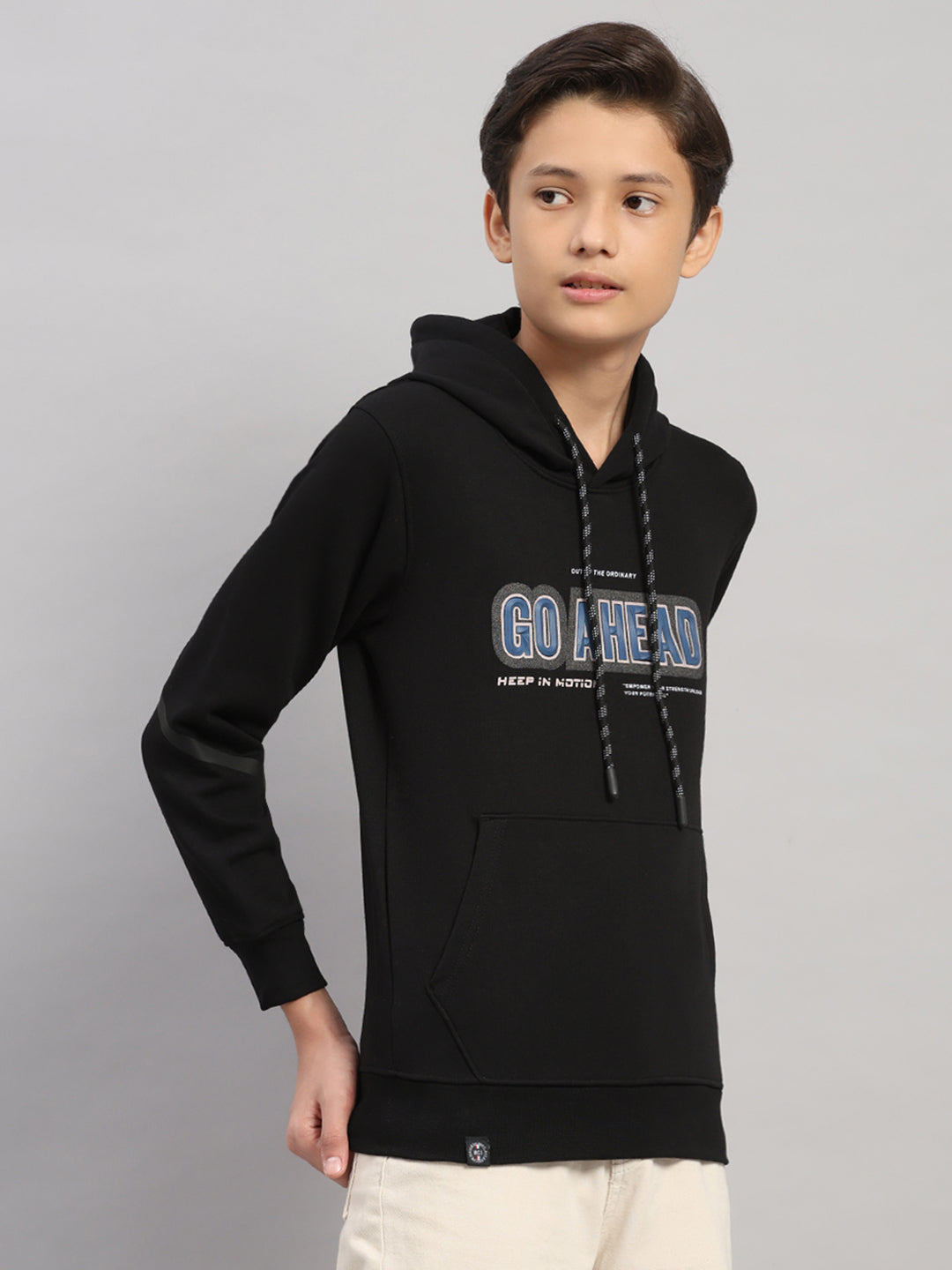 Boys Black Printed Round Neck Full Sleeve Sweatshirt
